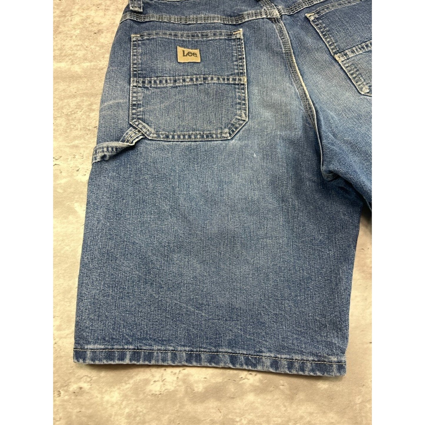 Vintage Lee Dungaree Medium Wash Denim Workwear Carpenter Shorts Size 32 Blue