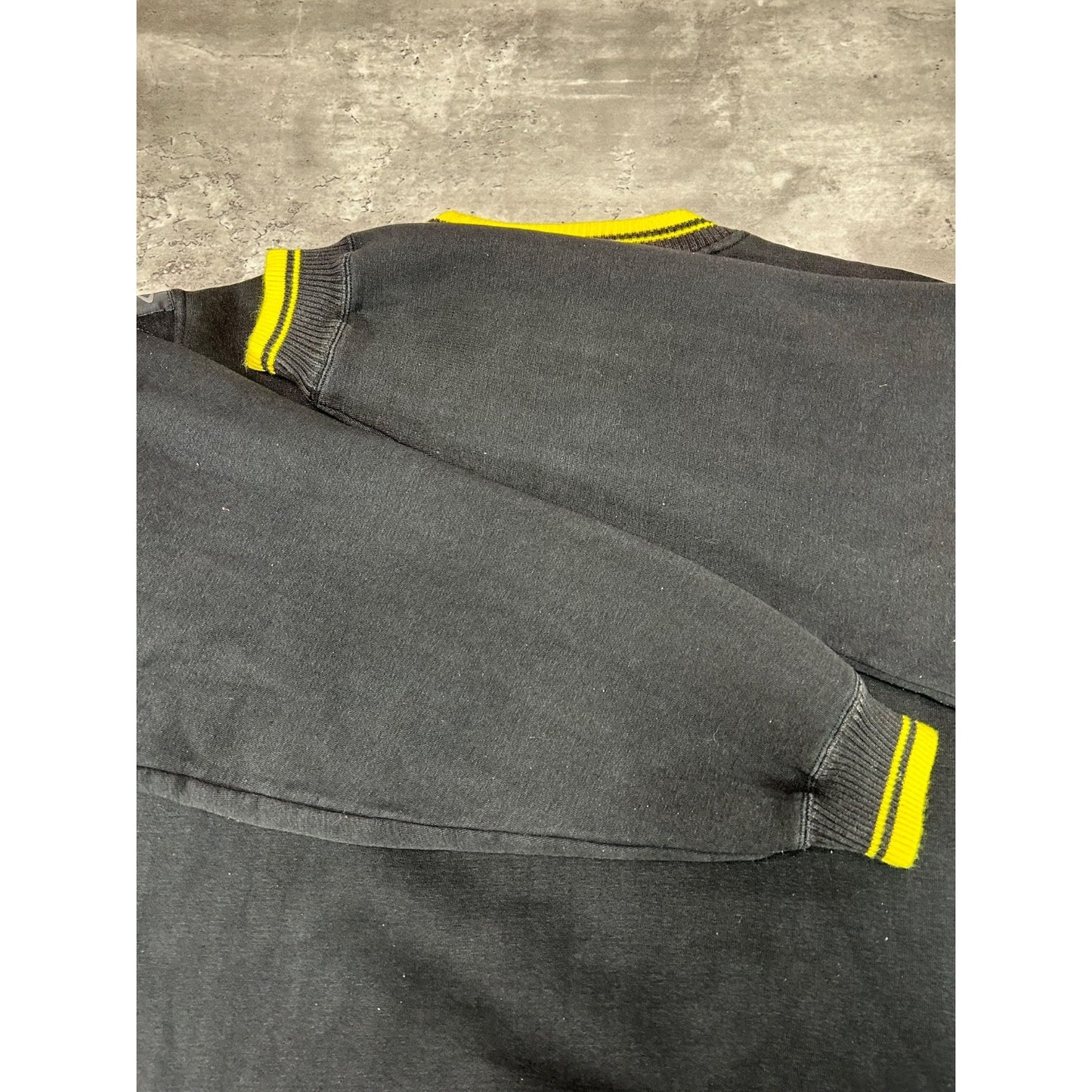 Vintage 90s Pittsburgh Steelers NFL Embroidered Spellout Sweatshirt Size XL