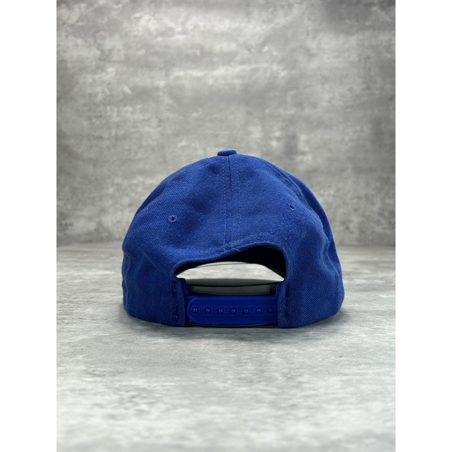 Vintage 90s Embroidered Cursive L Snapback Hat OSFA Blue