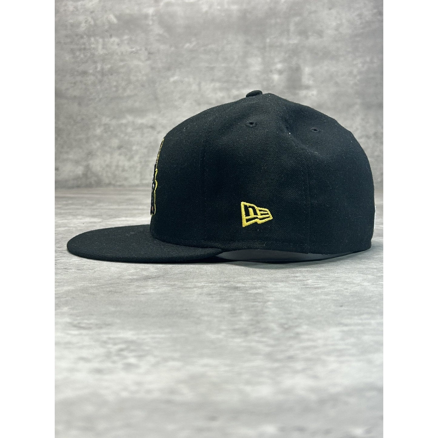 Round Rock Armadillos MiLB Embroidered Logo Baseball Fitted Hat 7 3/8