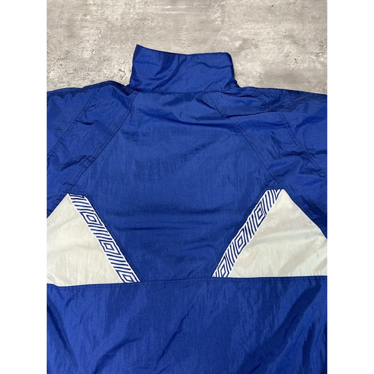 Vintage 90s Umbro Embroidered Logo Full Zip Windbreaker Jacket Size Medium
