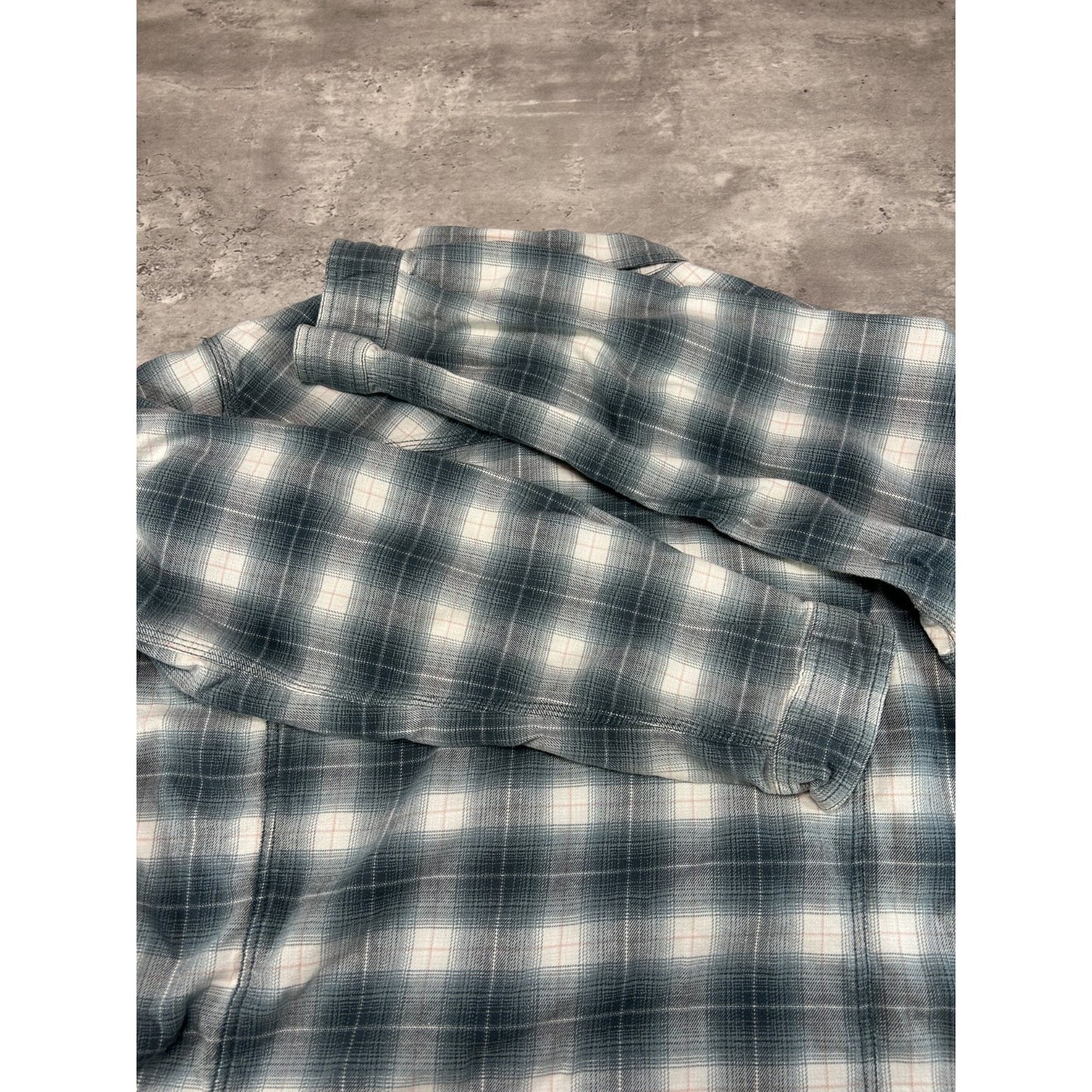 Vintage Womens Carhartt Workwear Plaid Long Sleeve Workwear Button Up Shirt 2XL