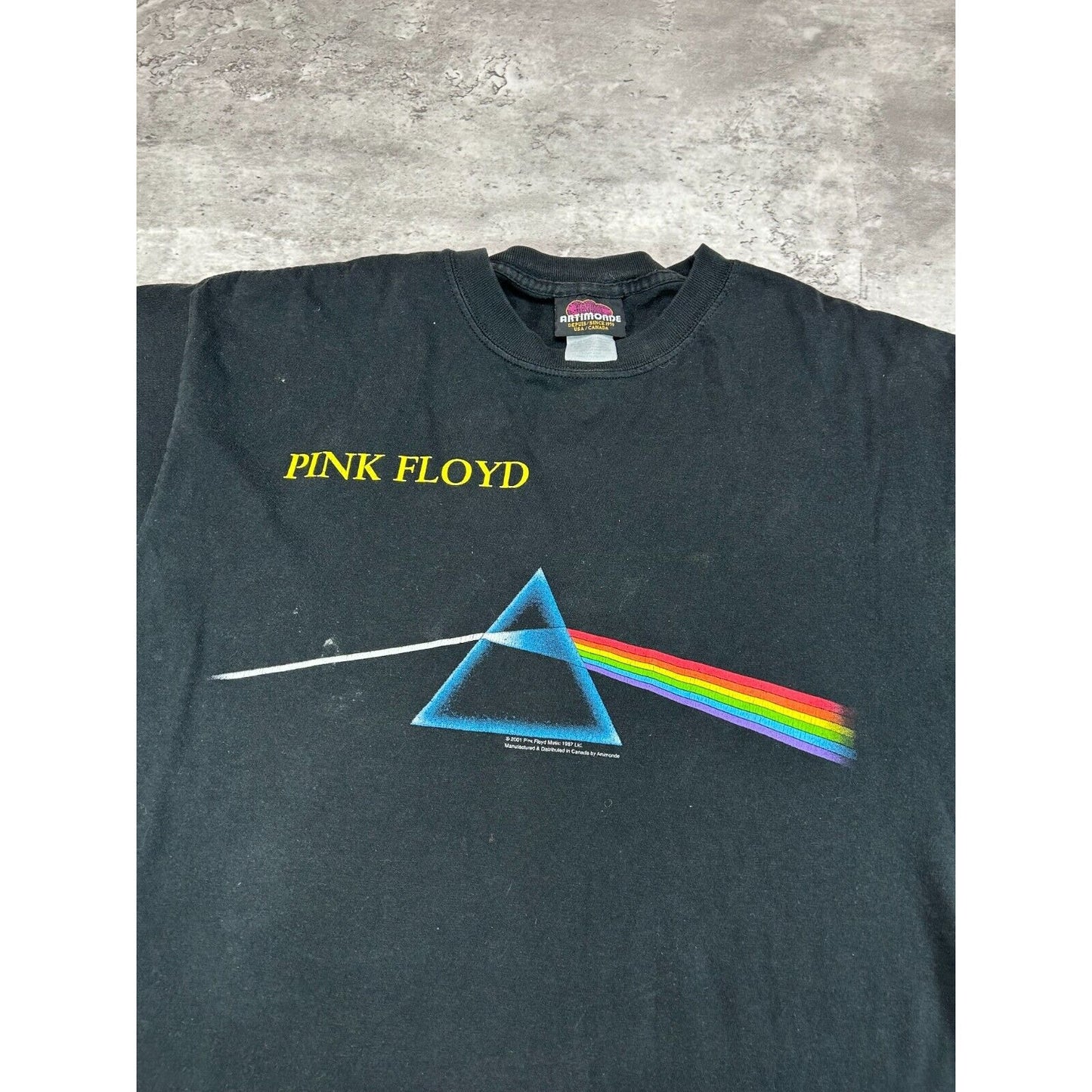 Vintage 2001 Pink Floyd Dark Side Of The Moon Rock Album T-Shirt Size Large