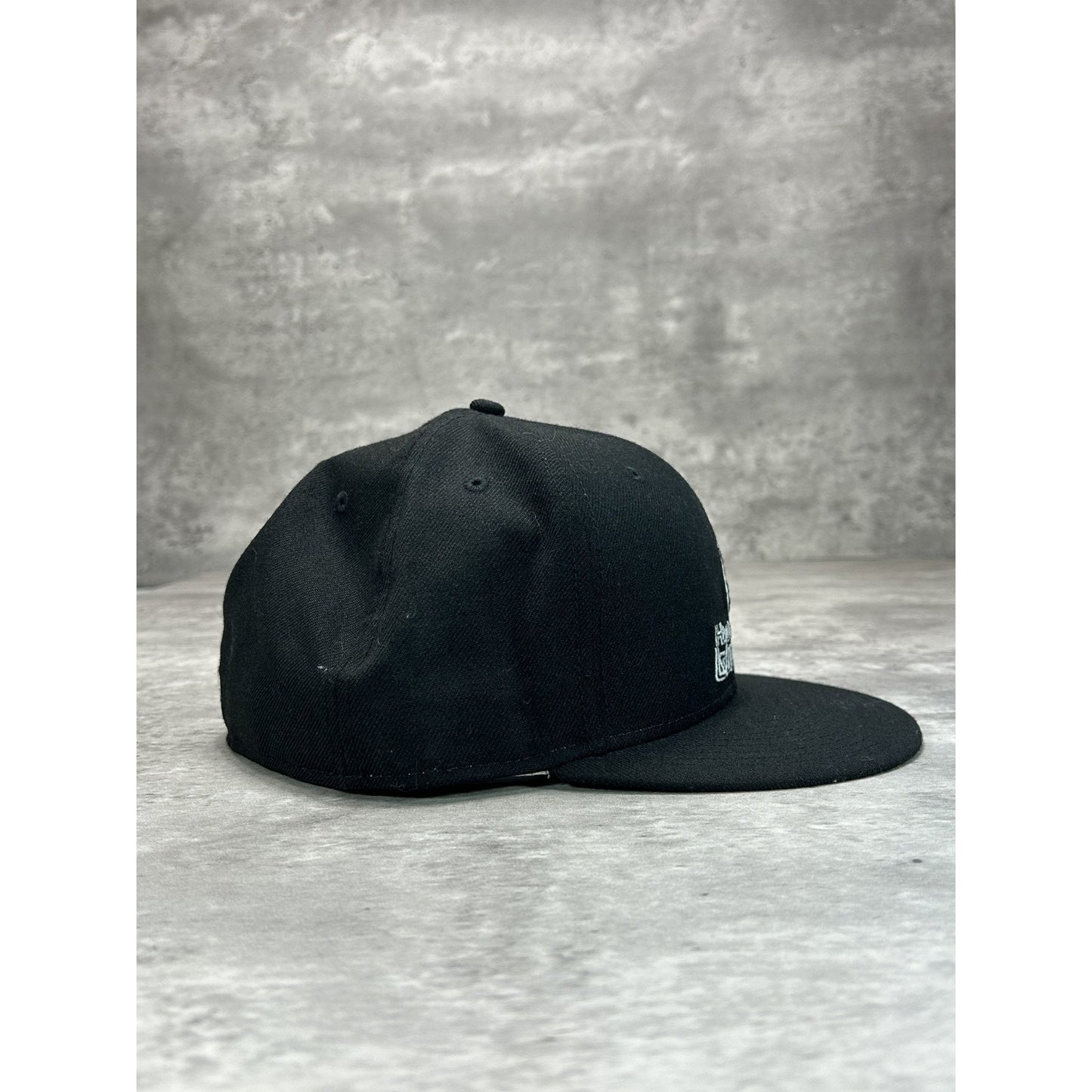 Hawaii Islanders MiLB Embroidered Logo Baseball Fitted Hat 7 1/2 Black