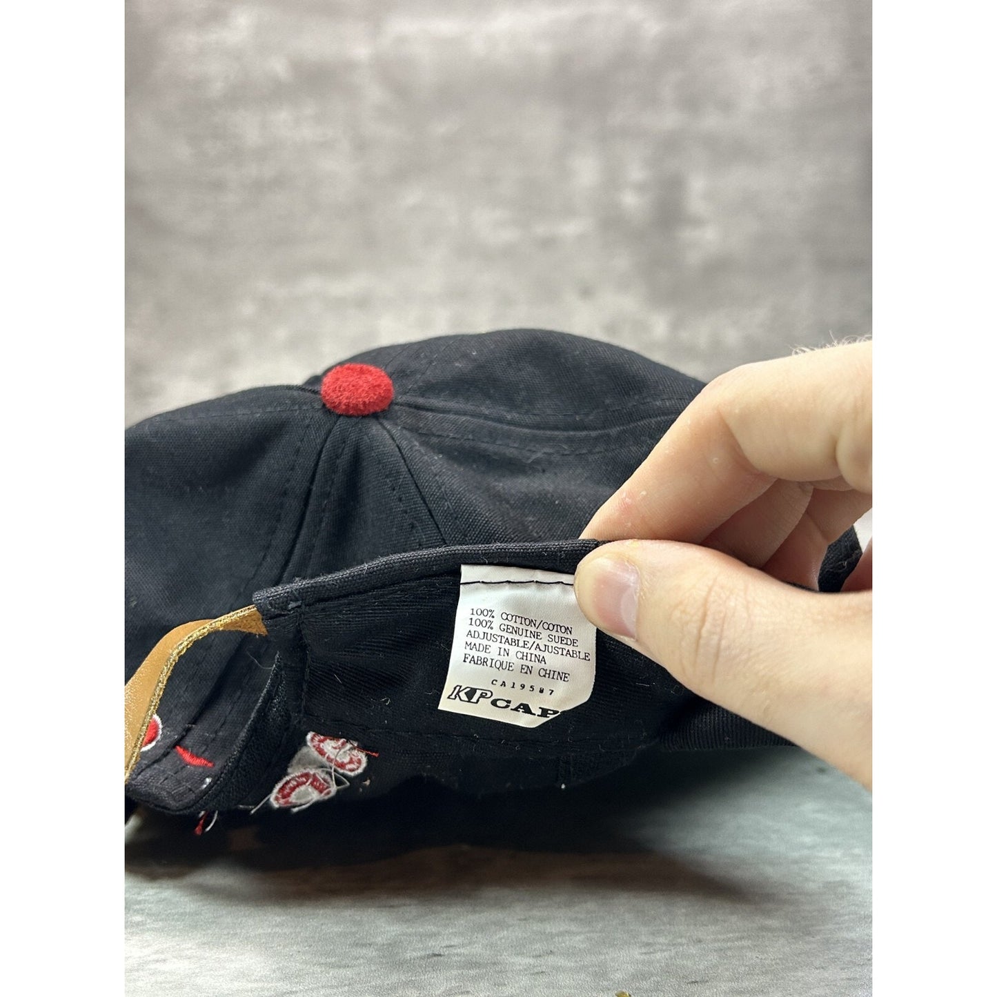 Vintage 90s Red Dog Beer Embroidered Logo Two Tone Snapback Hat OSFA Black/Red