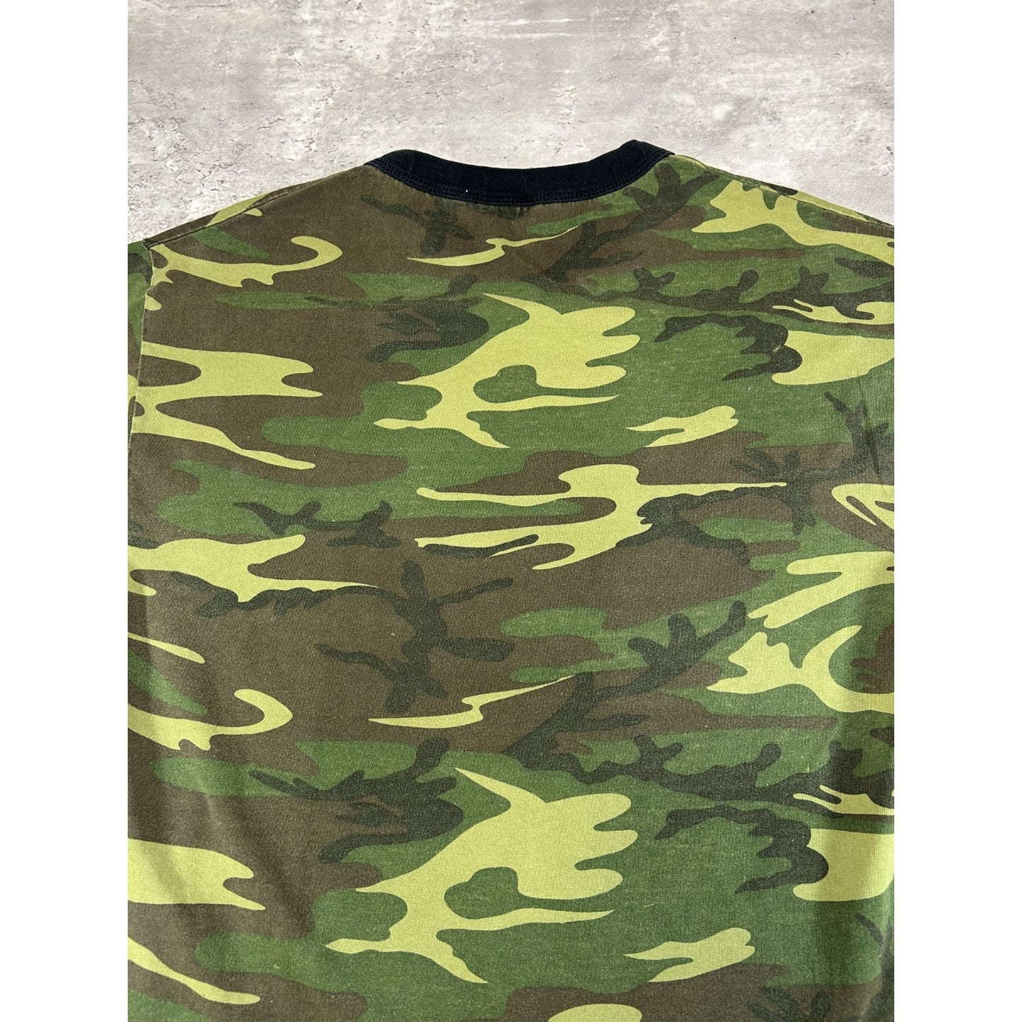 Vintage 2001 Ha! Now You Cant See Me! Comedy Slogan Spellout Camo T-Shirt Sz L