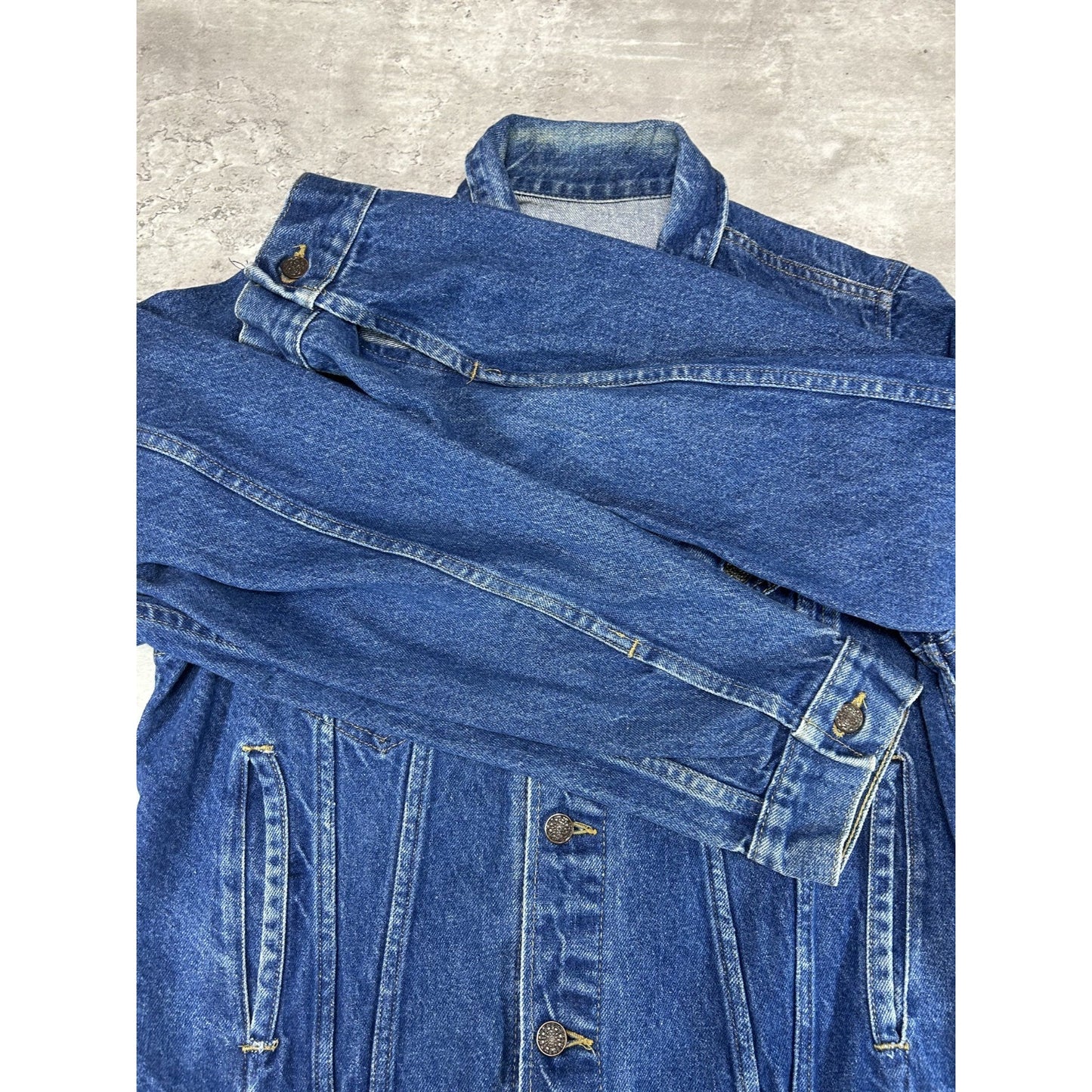 Vintage 80s/90s Dark Wash Denim Western Style Trucker Jacket Size Small