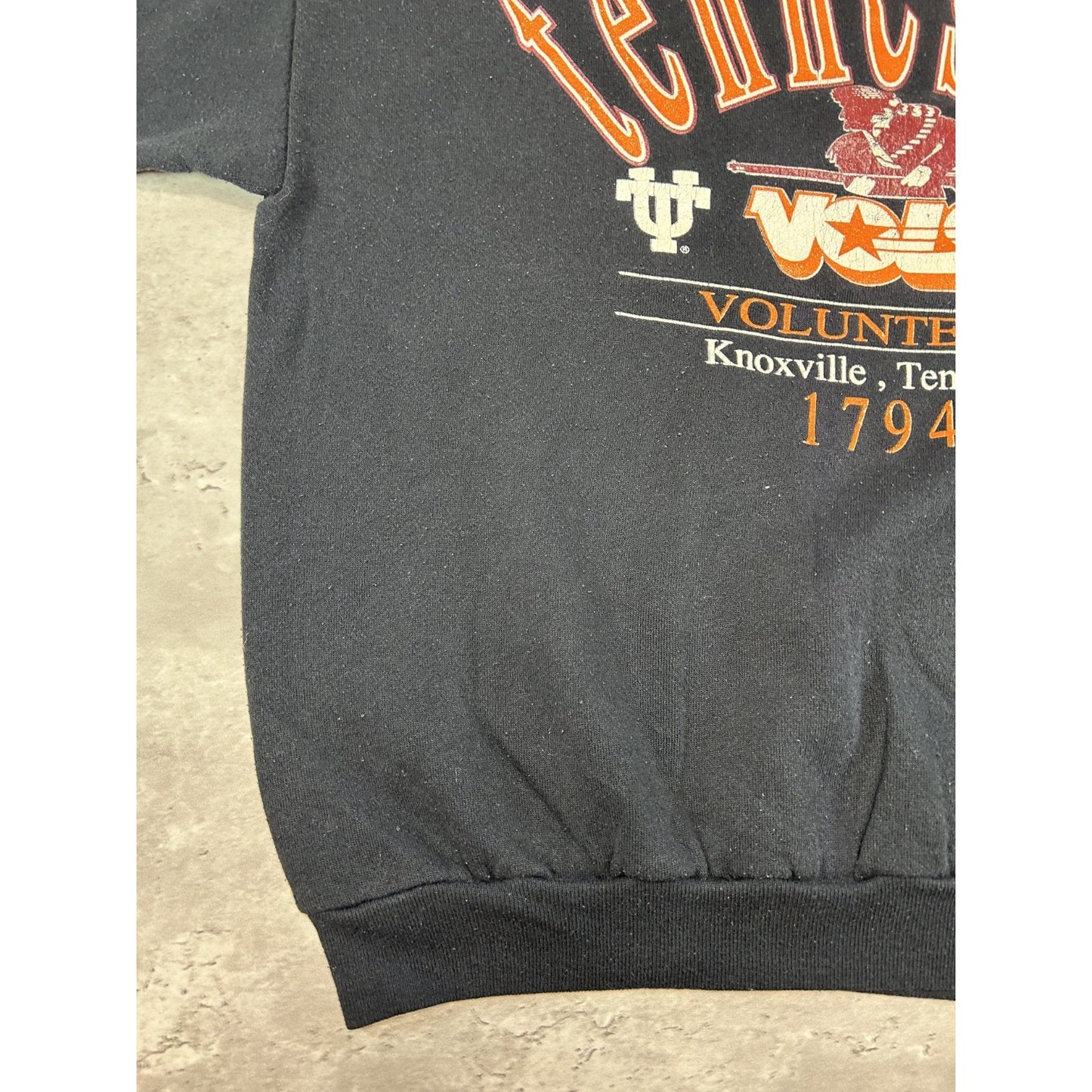 Vintage 90s Tennessee Volunteers NCAA Spellout Logo Graphic Sweatshirt Size XL