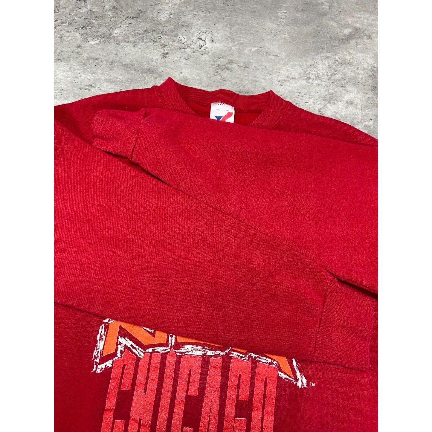 Vintage 90s Chicago Bulls NBA Big Graphic Basketball Sweatshirt Size Medium Red