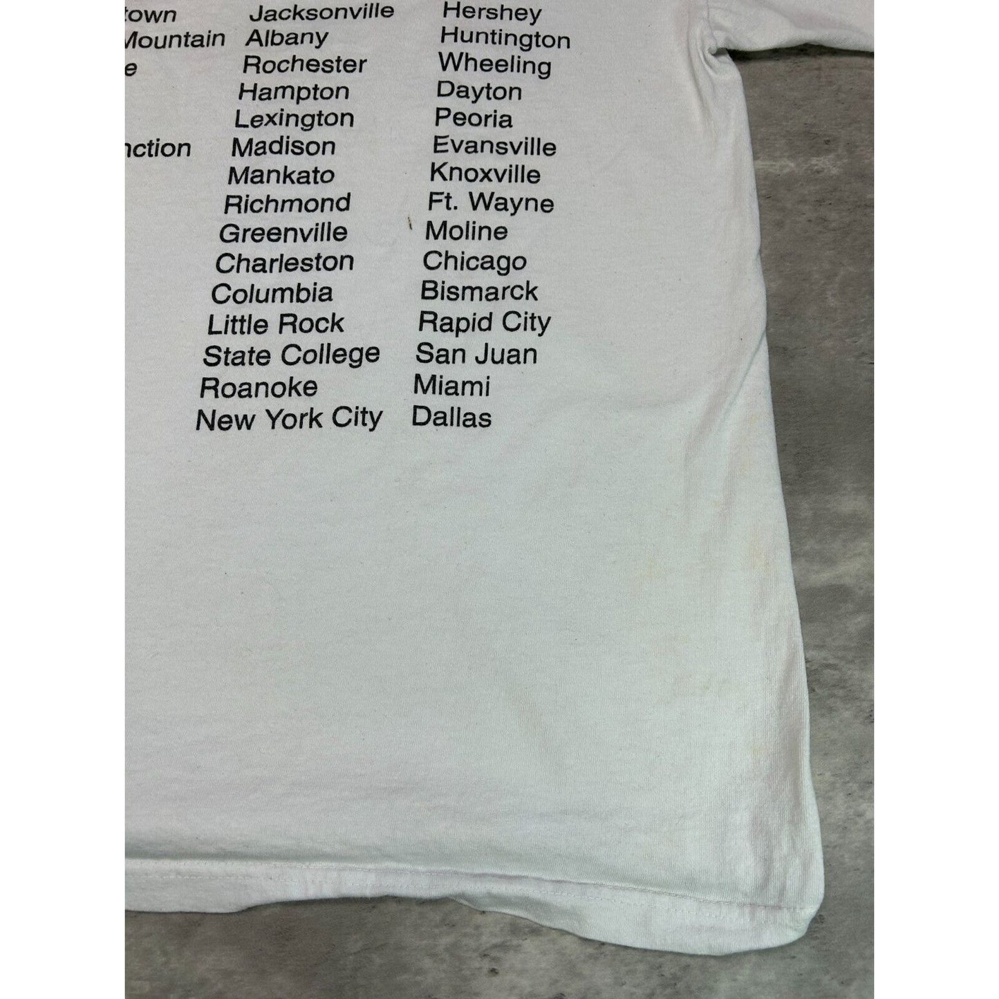 Vintage 1998 98 Degrees Heat It Up Pop Music Tour Graphic T-Shirt Size XL White