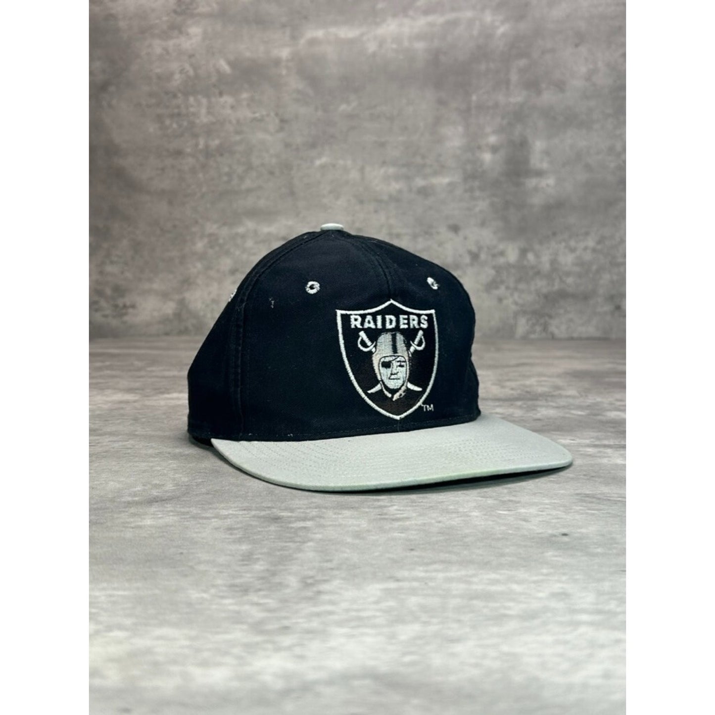 Vintage 90s Los Angeles Raiders NFL Embroidered Logo Snapback Hat OSFA