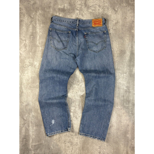 Vintage Levis 505 Medium Wash Denim Pants Size 35 Blue