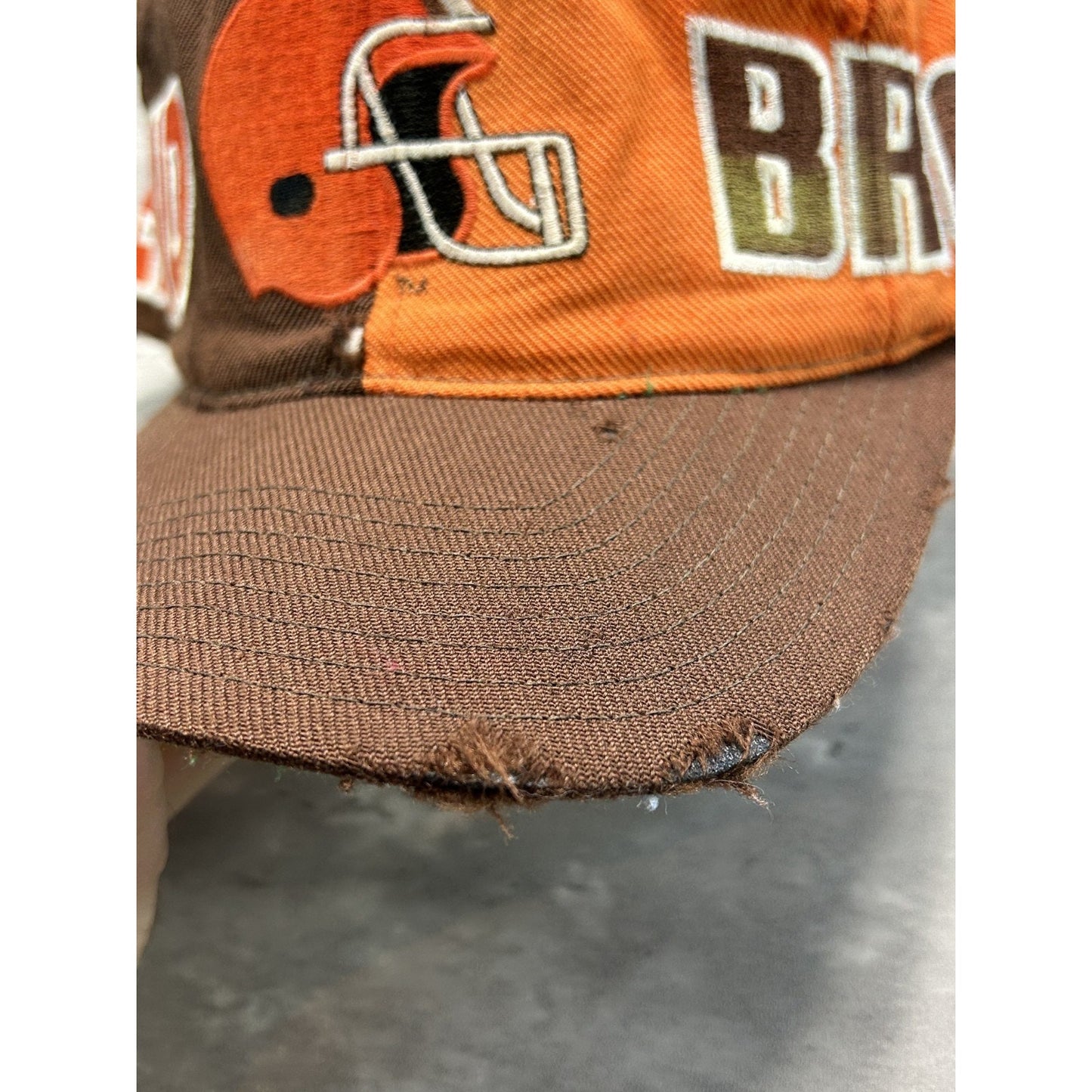 Vintage 90s Cleveland Browns NFL Embroidered Logo Two Tone Snapback Hat OSFA