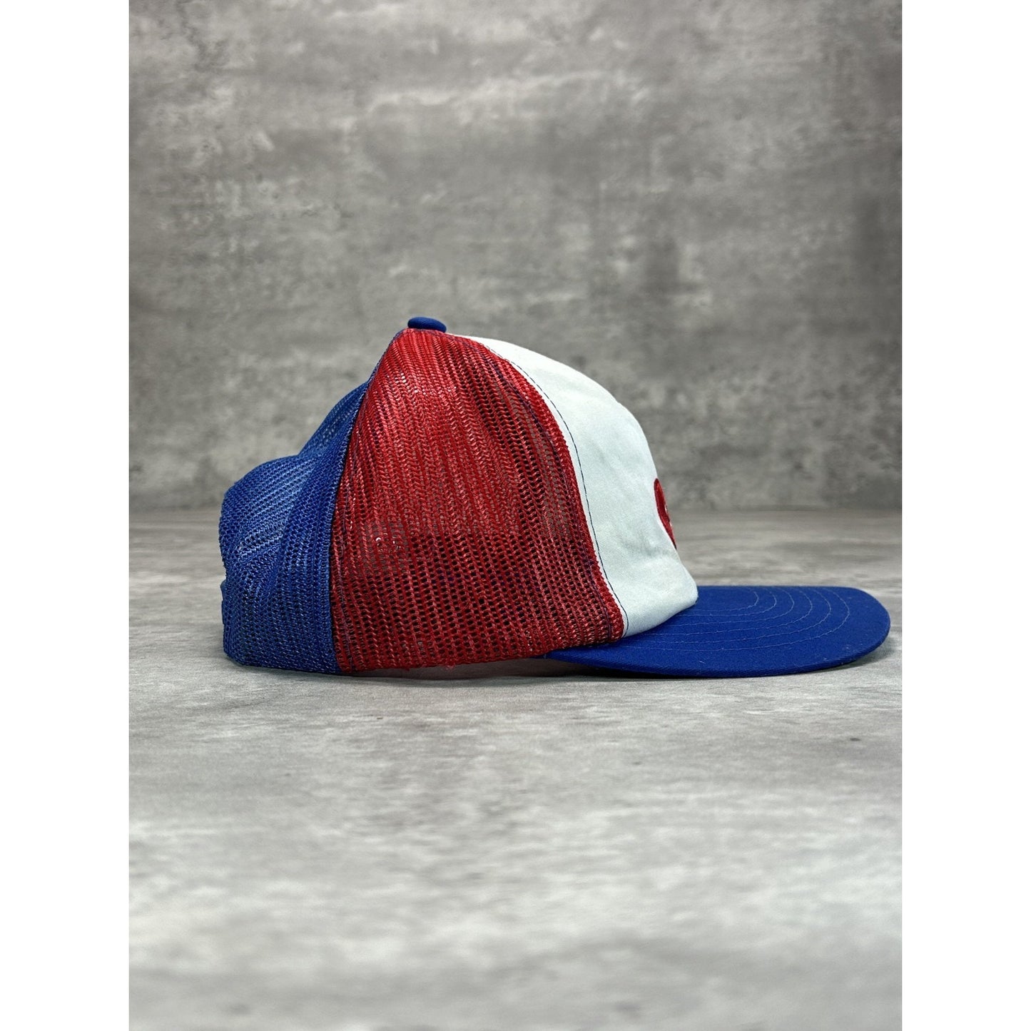 Vintage 1980s Montreal Expos MLB Embroidered Logo Trucker Snapback Hat OSFA