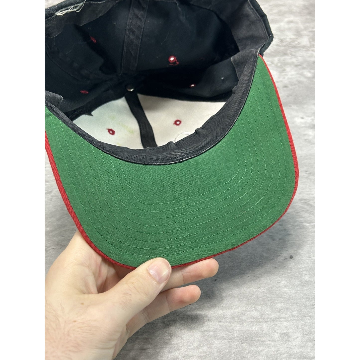 Vintage 90s Chicago Bulls NBA Embroidered Spellout Logo Snapback Hat OSFA