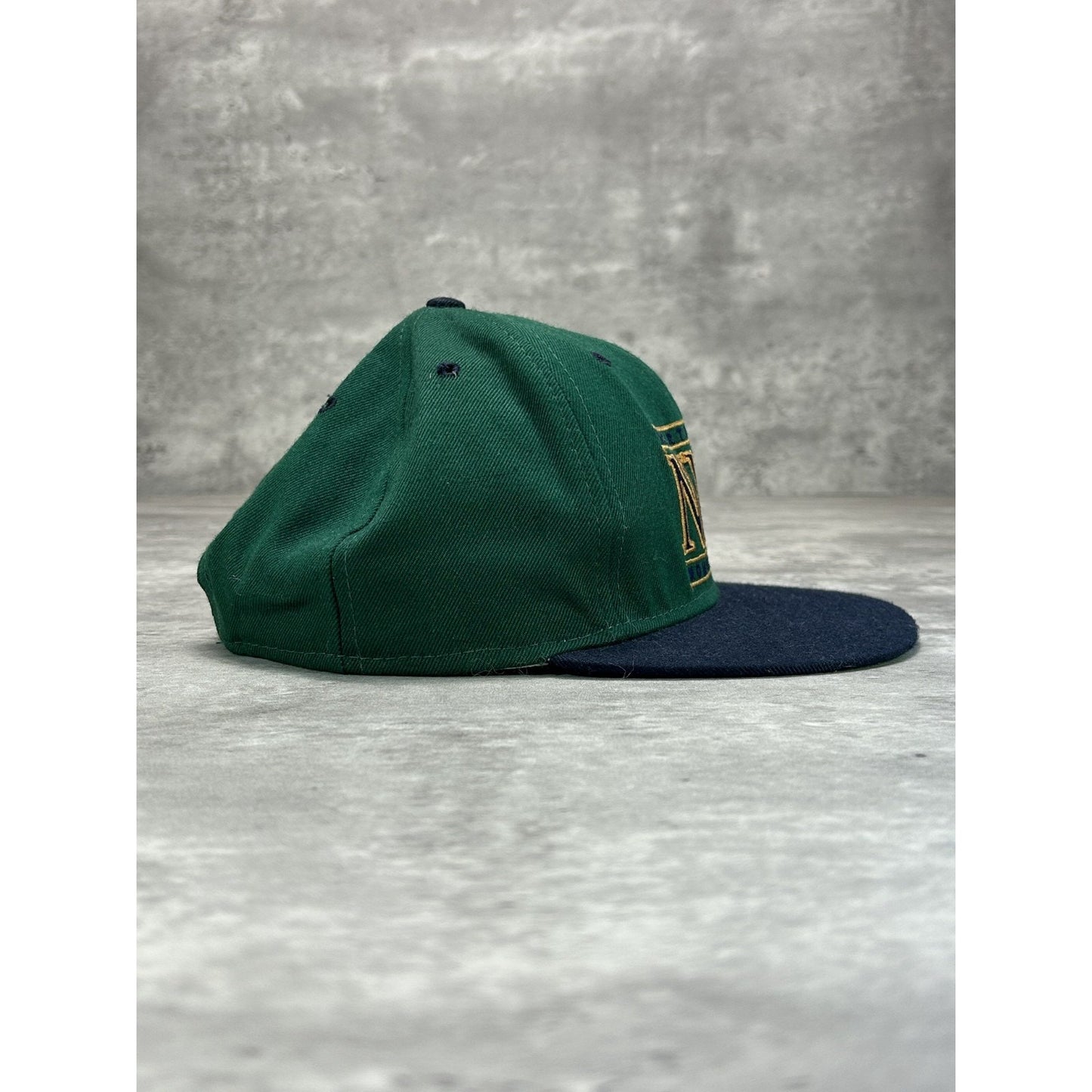 Vintage Northern Mount Herron Embroidered Spellout Snapback Hat OSFA