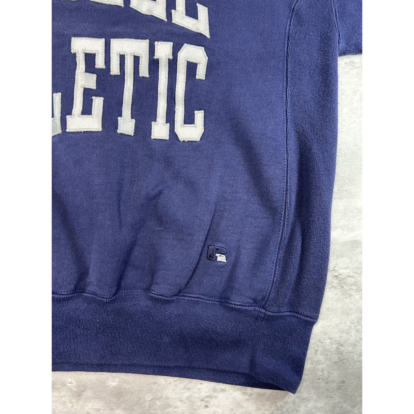 Vintage 90s Russell Athletic Embroidered Spellout Crewneck Sweatshirt Sz Medium