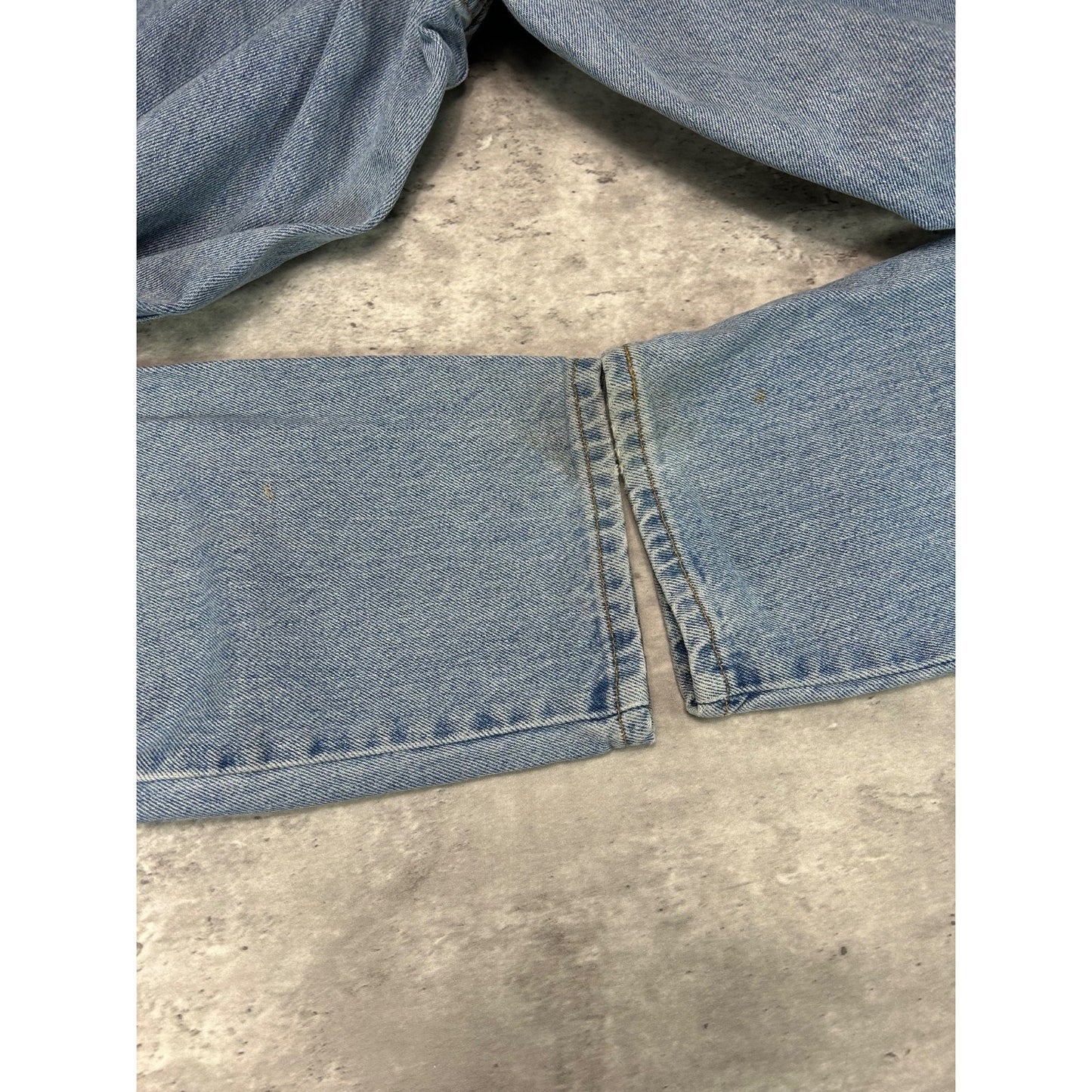 Vintage 90s Women's Levis 550 Red Tab Light Wash Denim Pants Size 31 Blue