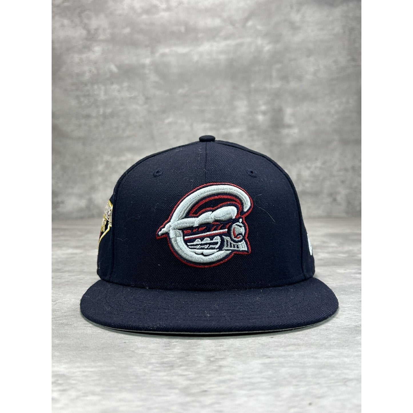 Syracuse Chiefs MiLB Embroidered Logog Baseball Fitted Hat 7 1/2