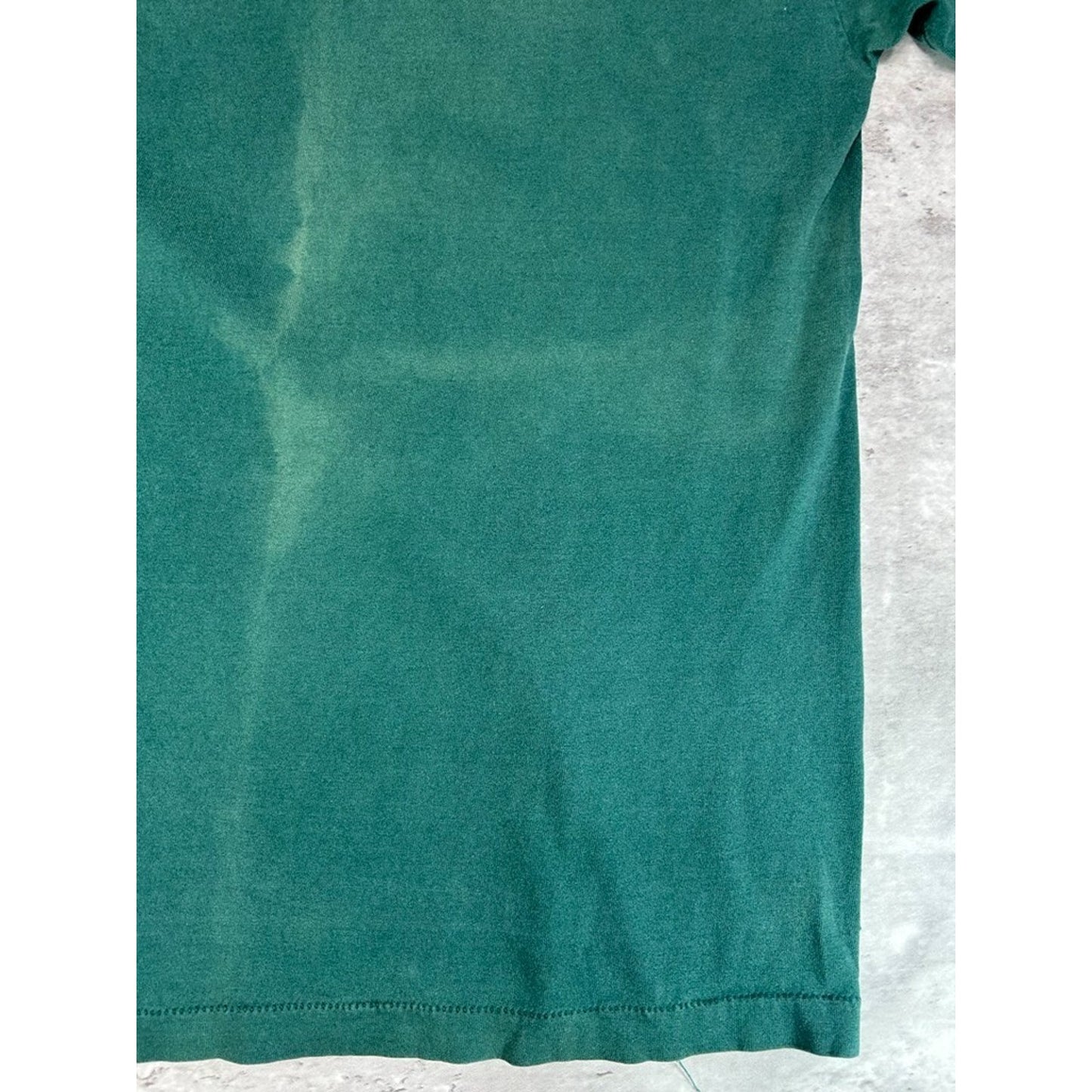 Vintage 90s Green Bay Packers NFL Graphic Spellout Football T-Shirt Size Large