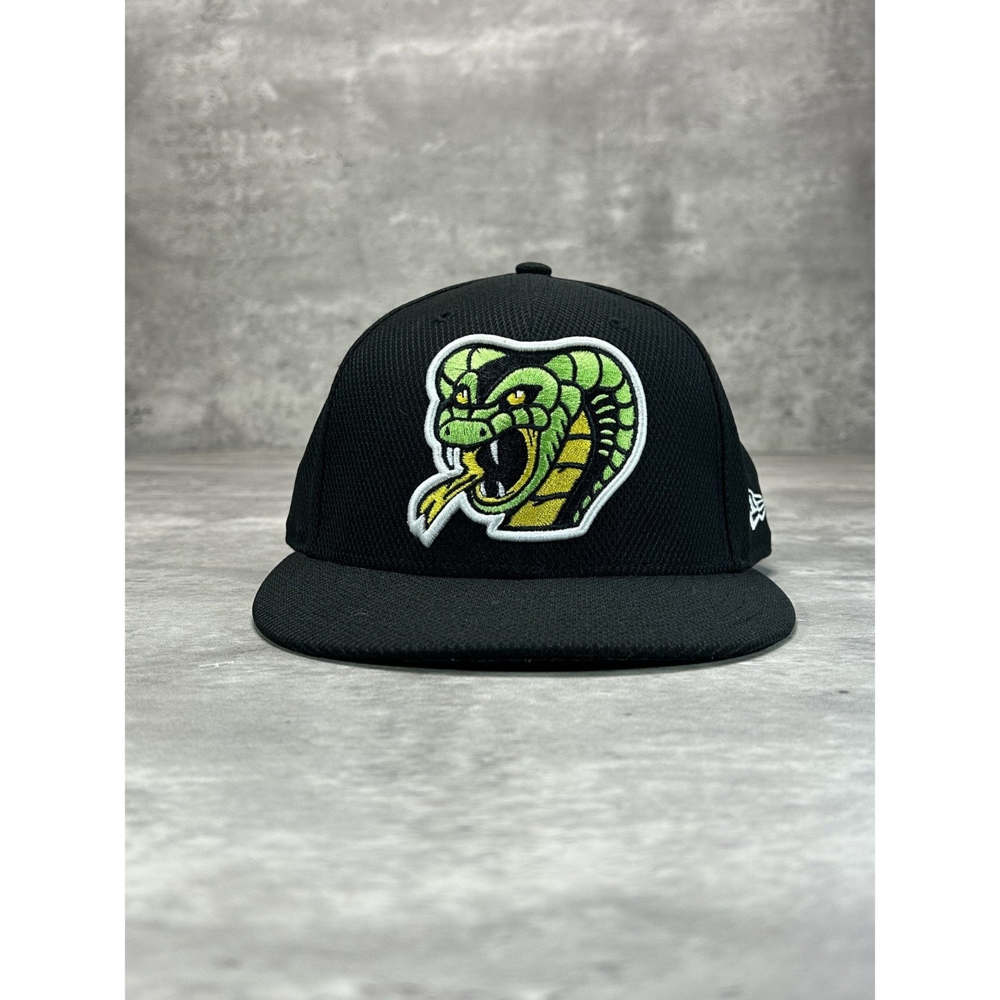 MiLB Embroidered Logo Baseball Fitted Hat Size 7 1/2 Black