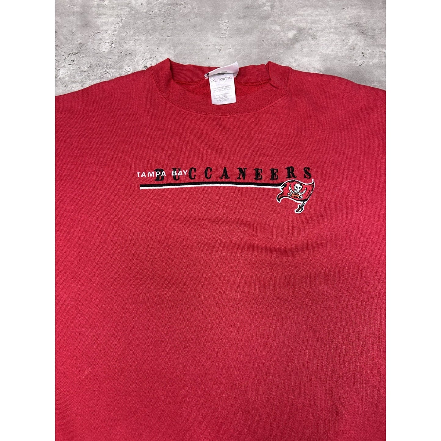 Vintage 90s Tampa Bay Buccaneers NFL Embroidered Spellout Sweatshirt Size 2XL