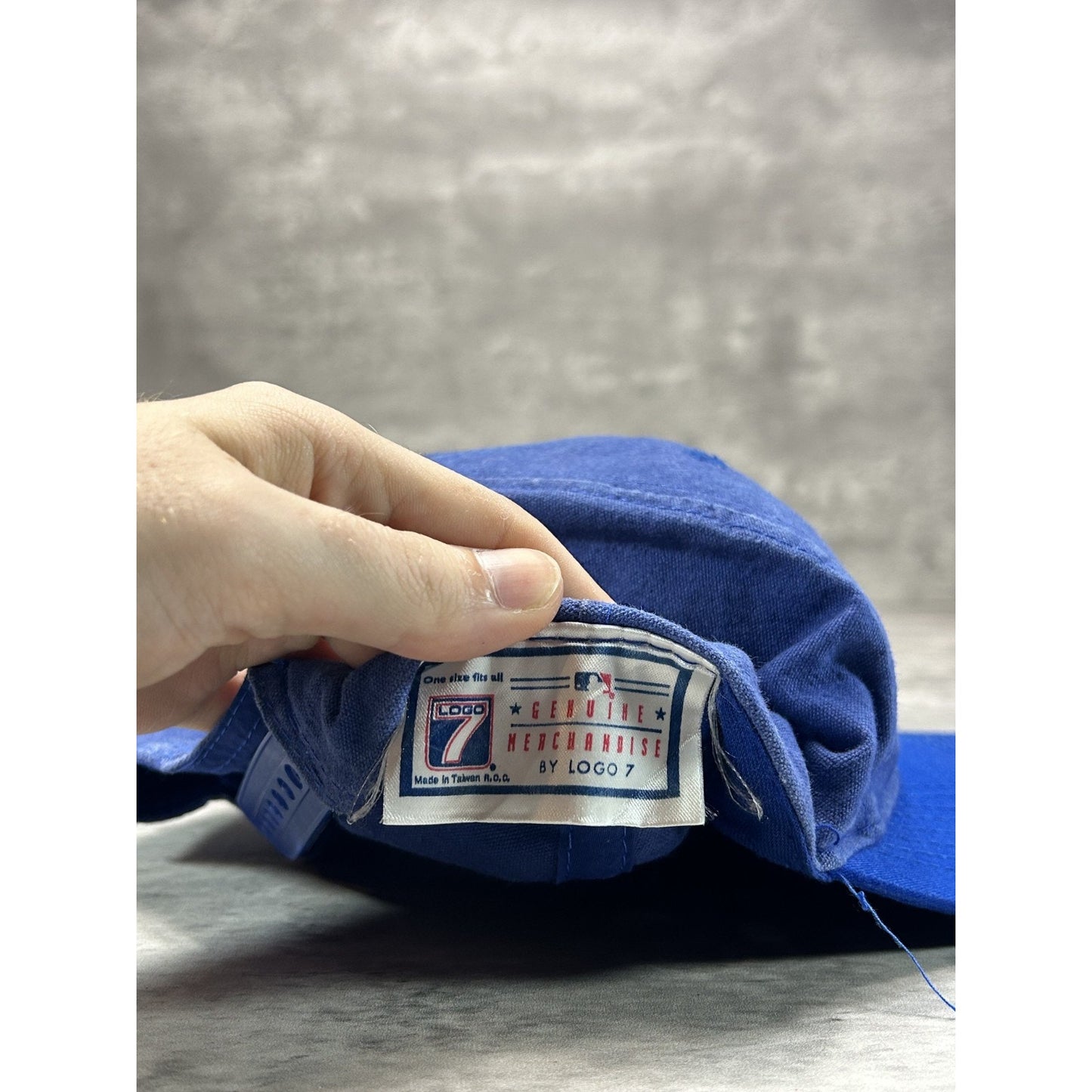 Vintage 90s Chicago Cubs MLB Embroidered Spellout Logo Snapback Hat OSFA