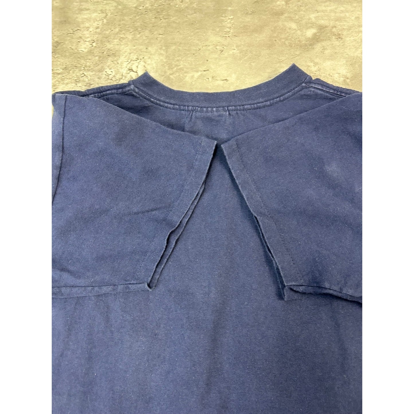 Vintage 1988 Chicago Bears NFL Big Mascot Graphic Football T-Shirt Size Large