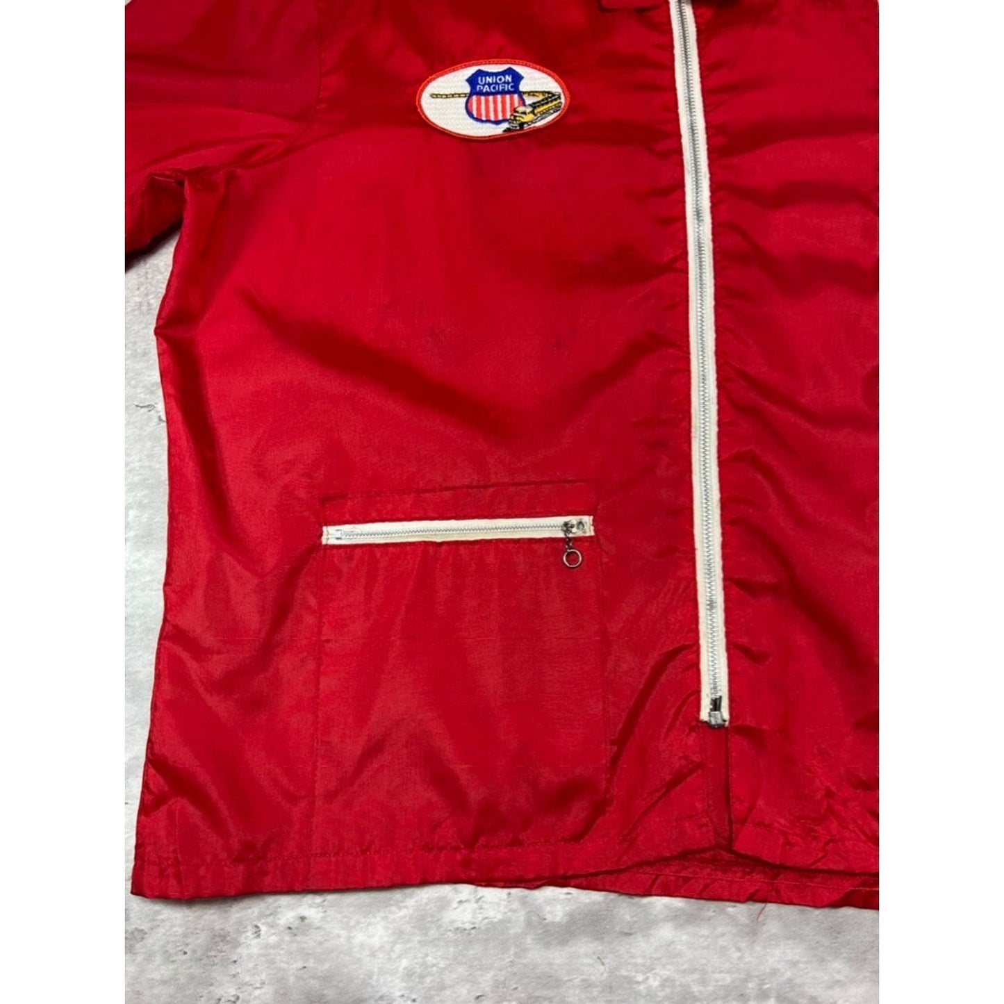 Vintage 1960s Union Pacific Railway Nylon Full Zip Work Jacket Size XL Red
