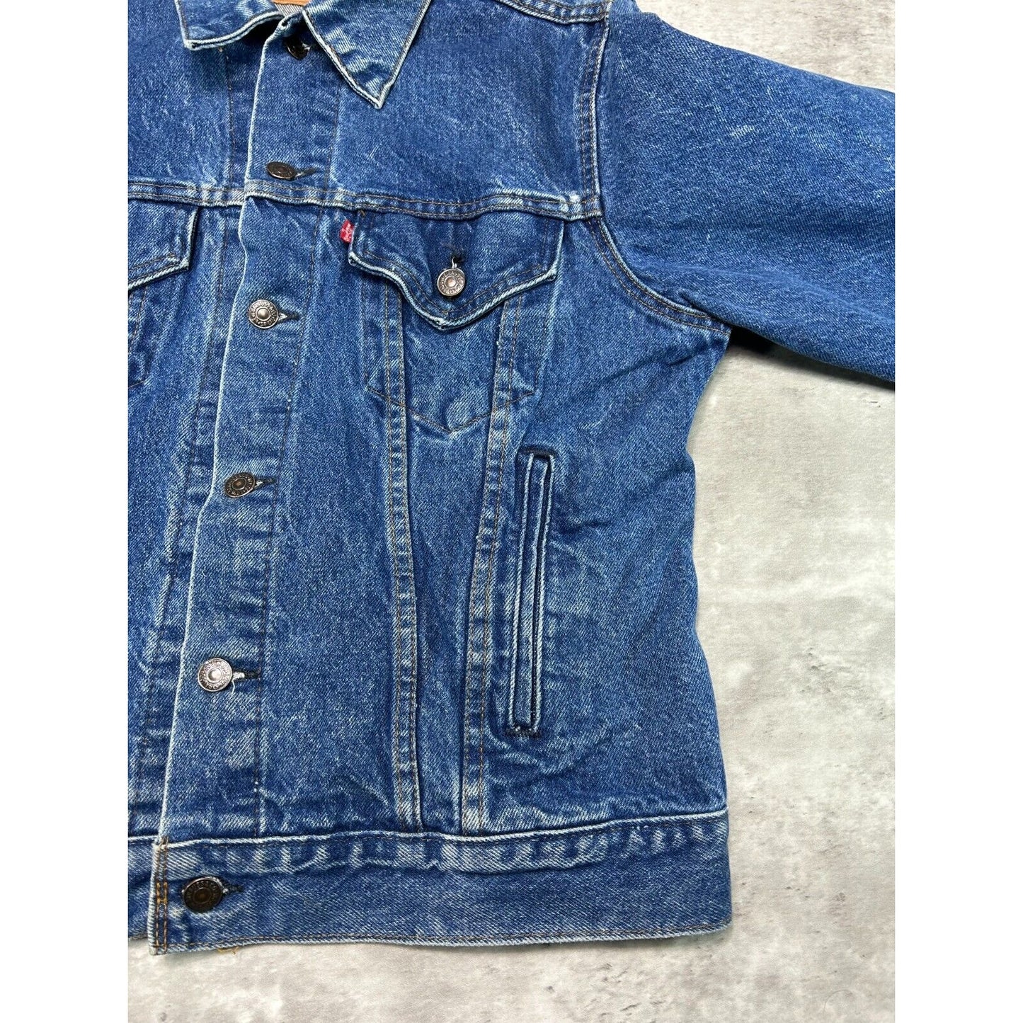 Vintage 80s/90s Levis Red Tab Dark Wash Denim Type 3 Trucker Jacket Size 42 S