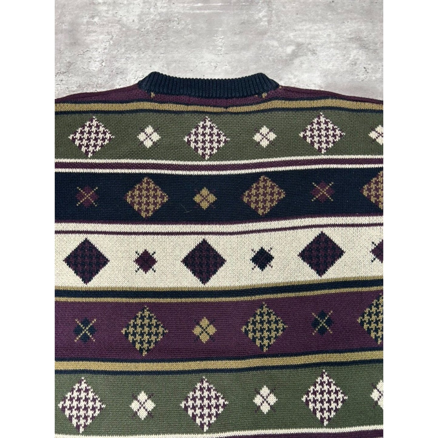 Vintage 90s Woods & Gray Diamond Striped Print Pullover Knit Sweater Size Large
