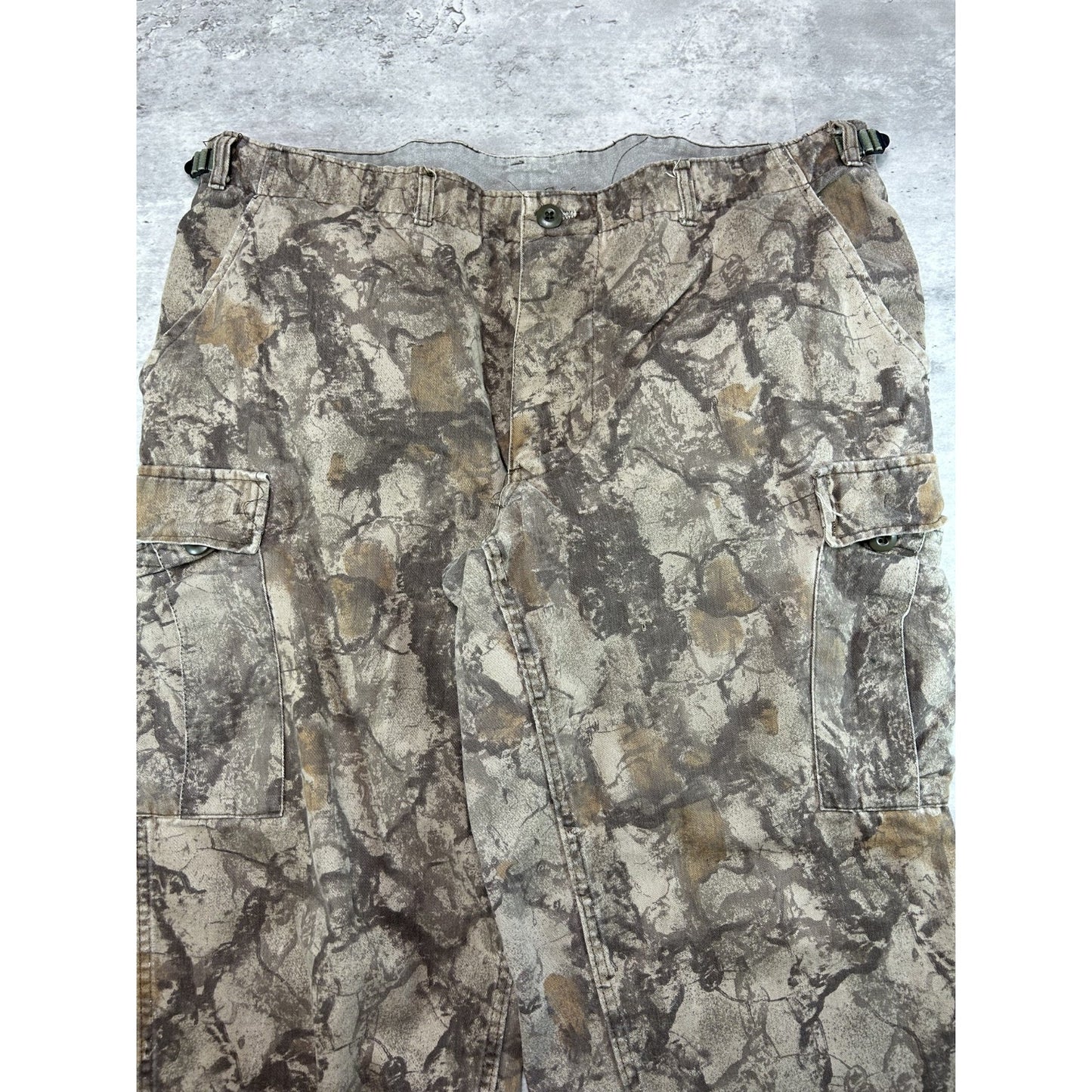 Vintage 90s Tree Camo Tactical Cargo Hunting Pants Size 41