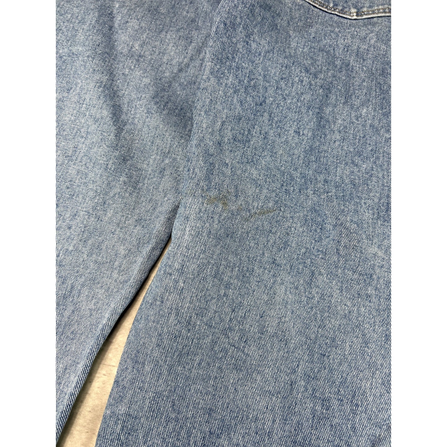 Vintage Wrangler Authentic Jeans Light Wash Denim Pants Size 37W Blue