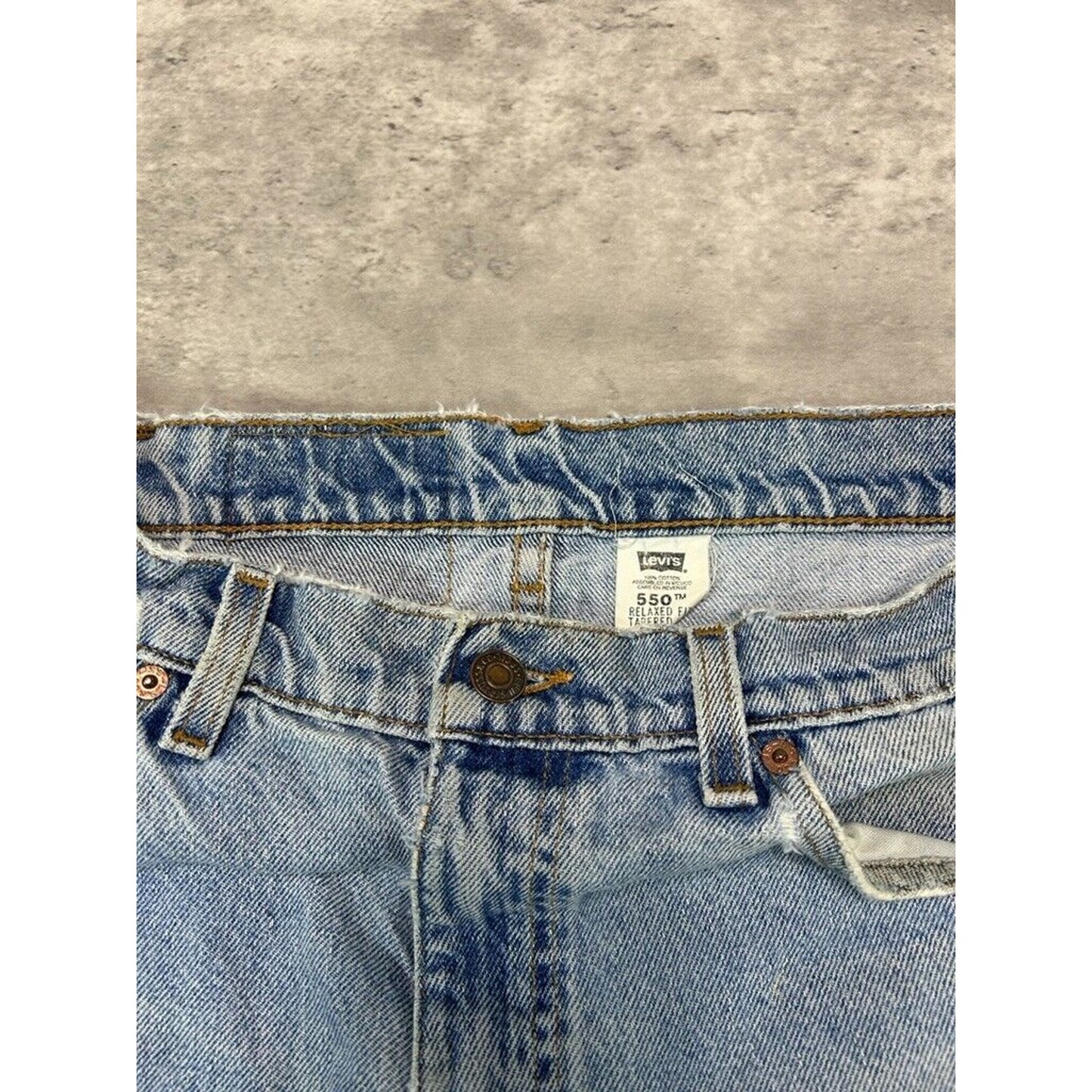 Vintage 90s Levis 550 Orange Tab Relaxed Fit Light Wash Denim Pants Size 33