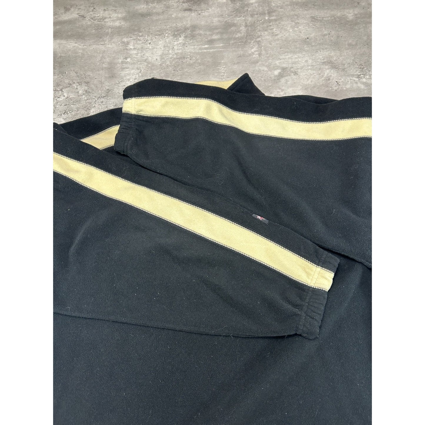 Vintage Pittsburgh Penguins NHL Embroidered Logo 1/4 Zip Fleece Sweatshirt 2XL