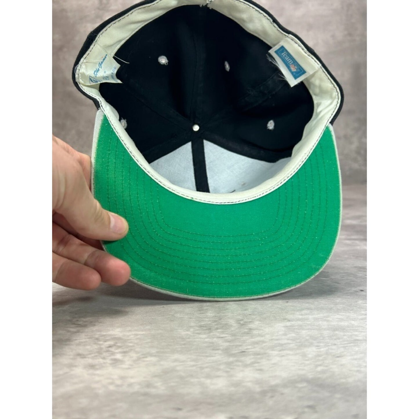 Vintage 90s Los Angeles Raiders NFL Embroidered Logo Snapback Hat OSFA