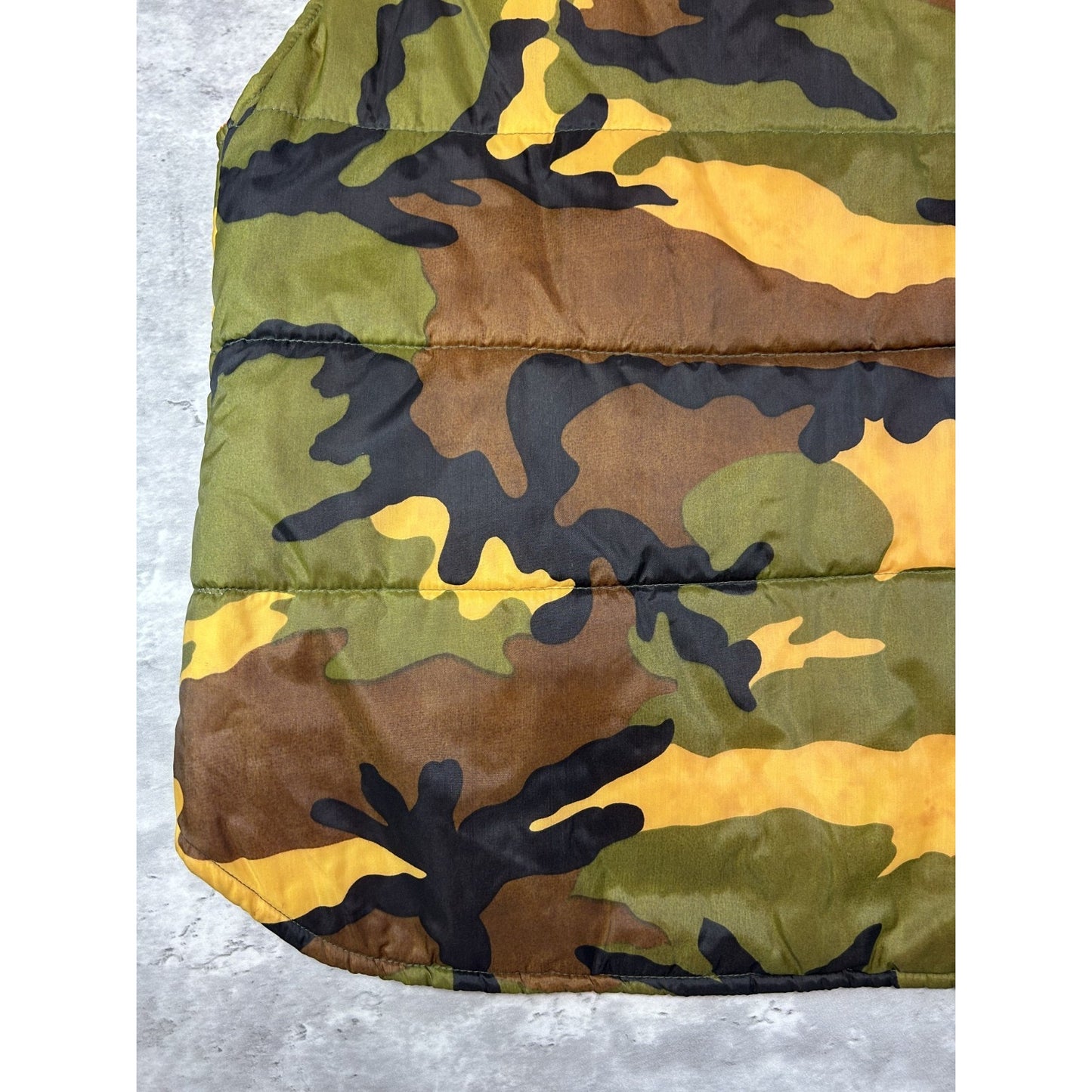 Vintage 80s Winchester Camo Reversible Nylon Hunting Puffer Jacket Size Medium