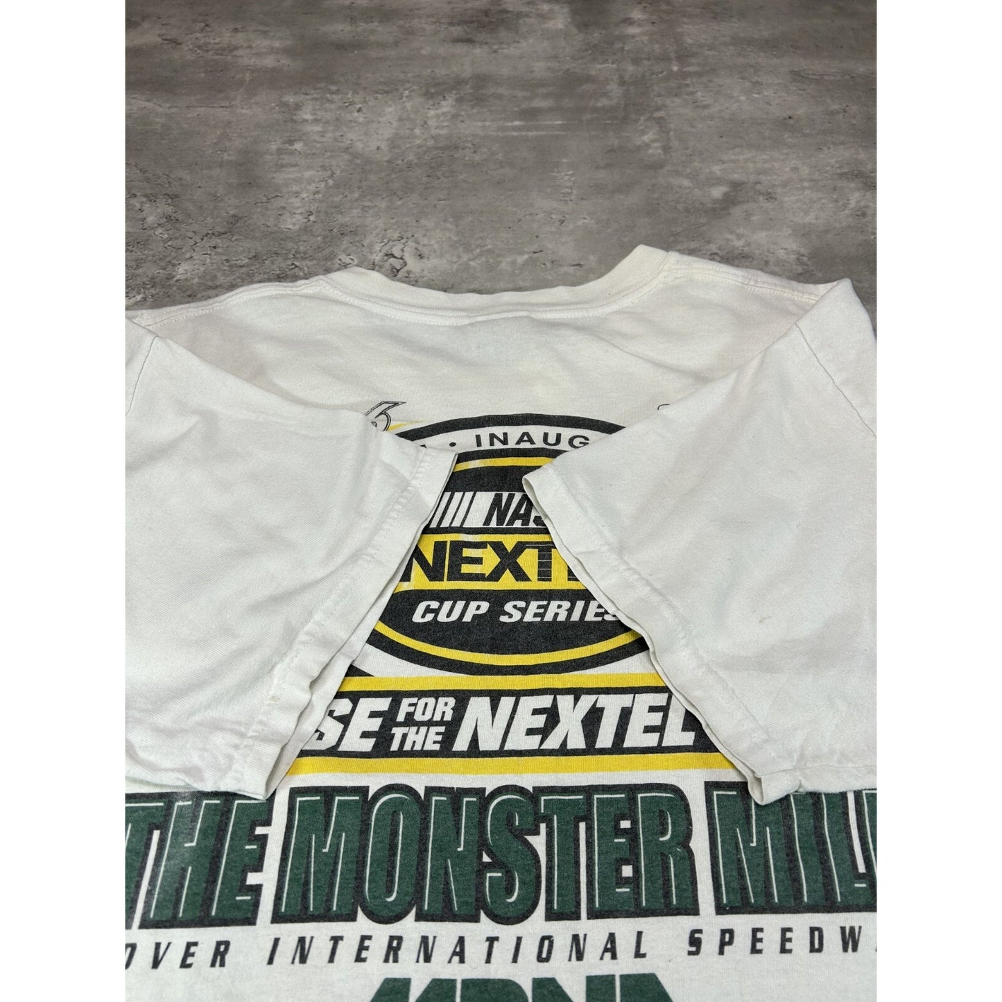 Vintage 2004 The Monster Mile Nascar Nextel Cup Series T-Shirt Size XL White