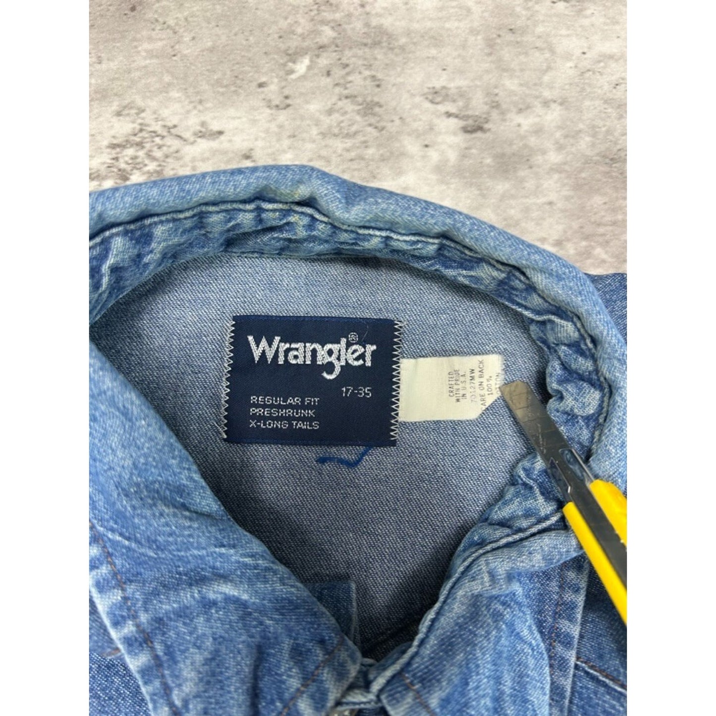 Vintage 1980s Wrangler Pearl Snap Medium Wash Denim Button Up Shirt Size XL