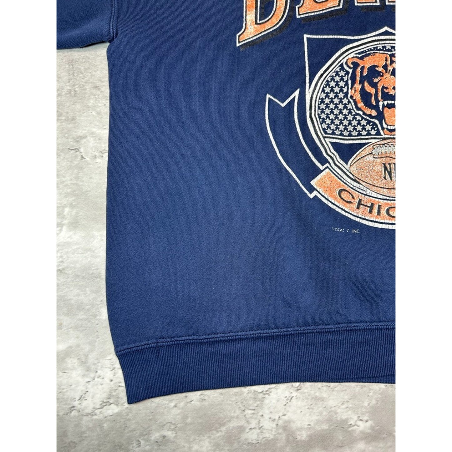 Vintage 1990 Chicago Bears NFL Graphic Football Crest Sweatshirt Size XL Blue