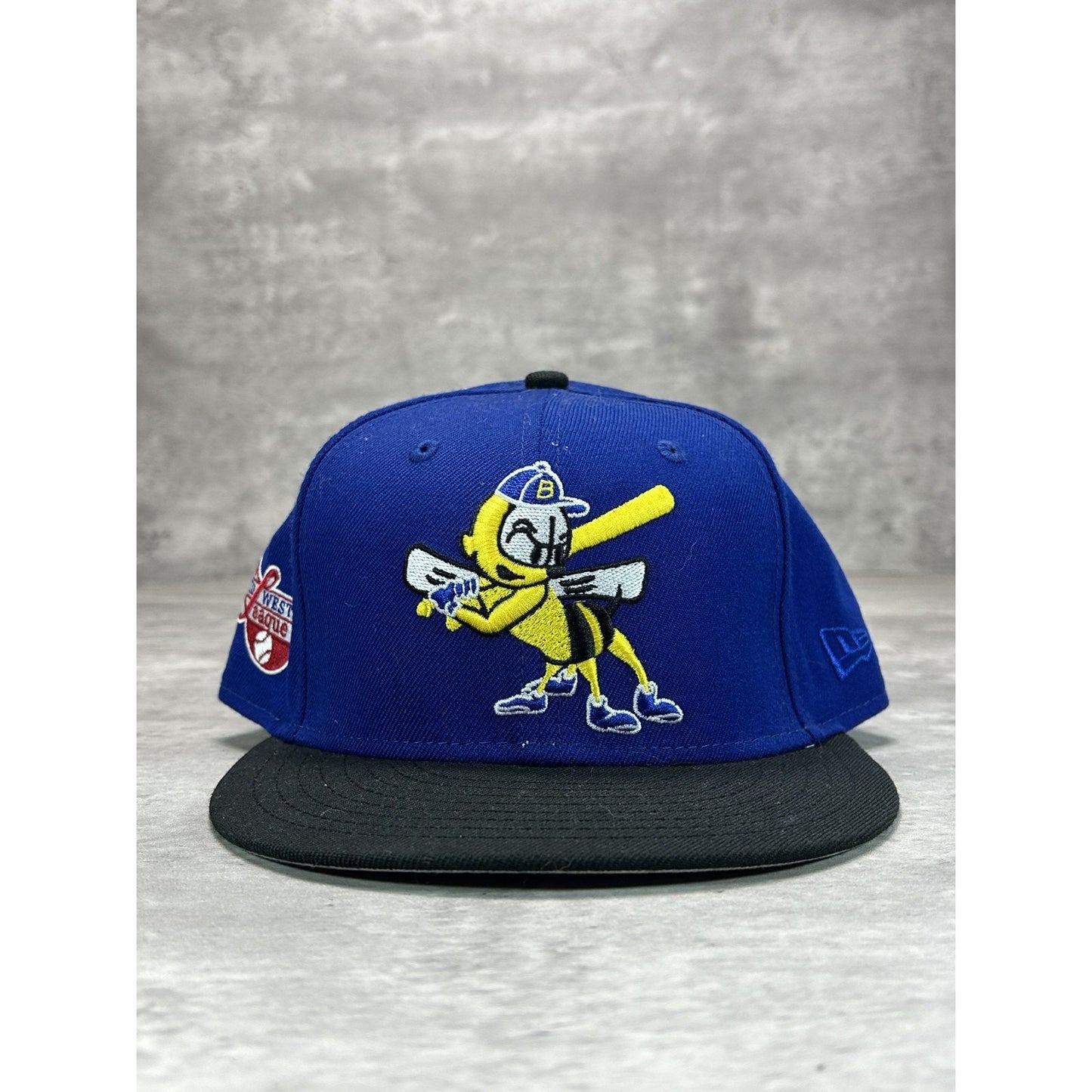 Burlington Bees MiLB Embroidered Logo Baseball Fitted Hat 7 1/2 Blue