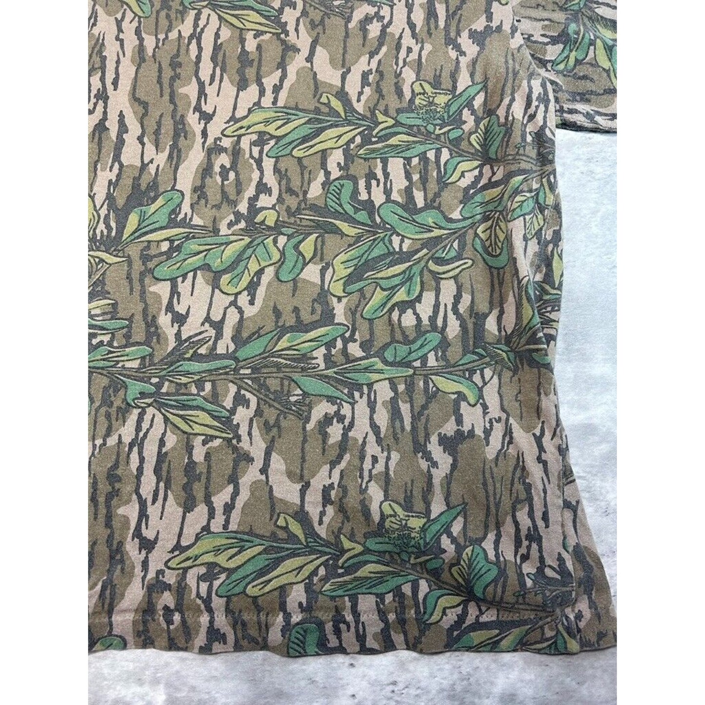 Vintage 80s/90s Tree Camo Pocket Long Sleeve Hunting T-Shirt Size XL