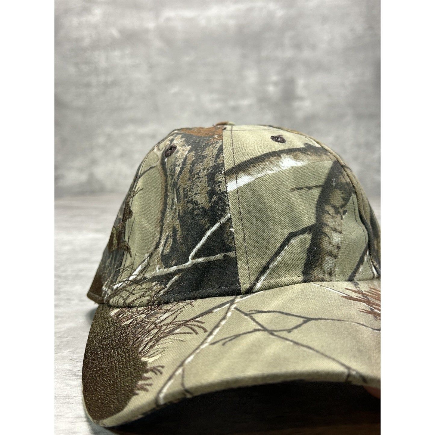 Vintage Realtree Camo Embroidered Deer Hunting Strapback Hat OSFA