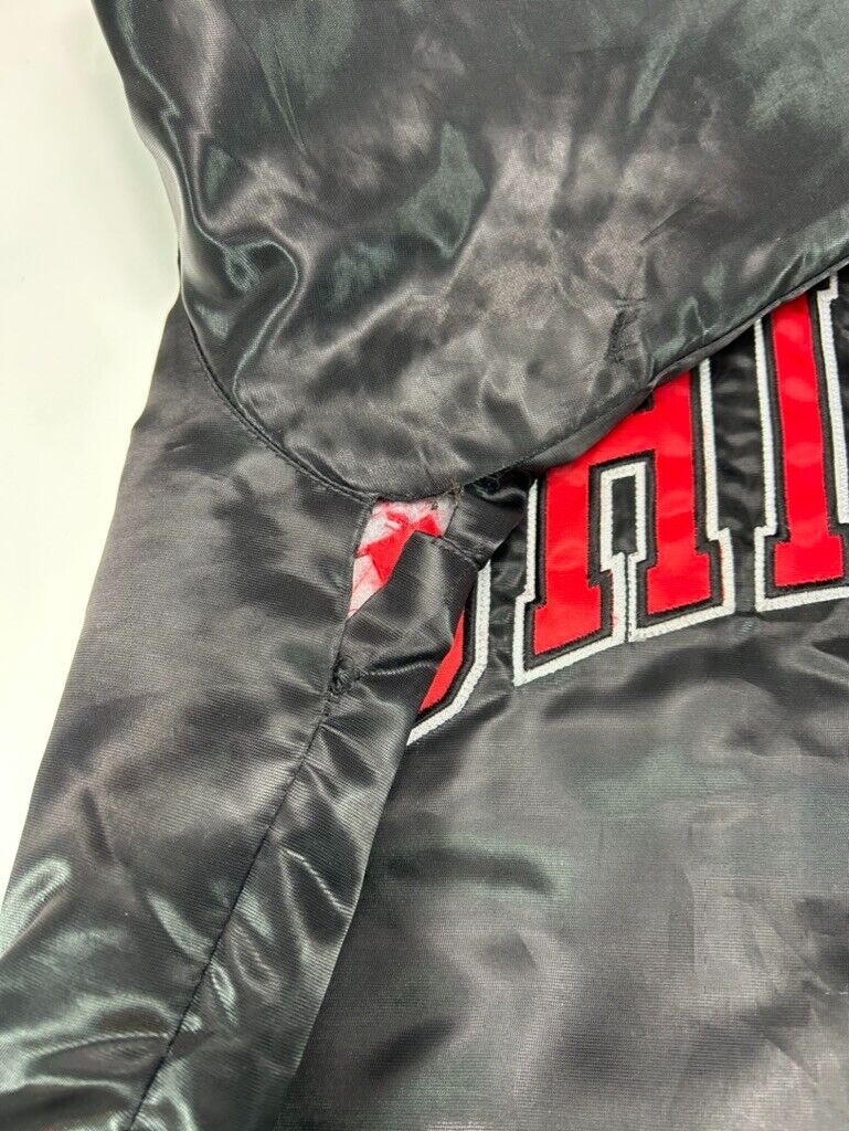 Chicago Bulls NBA Arc Spell Out Satin Bomber Basketball Starter Jacket Size Large