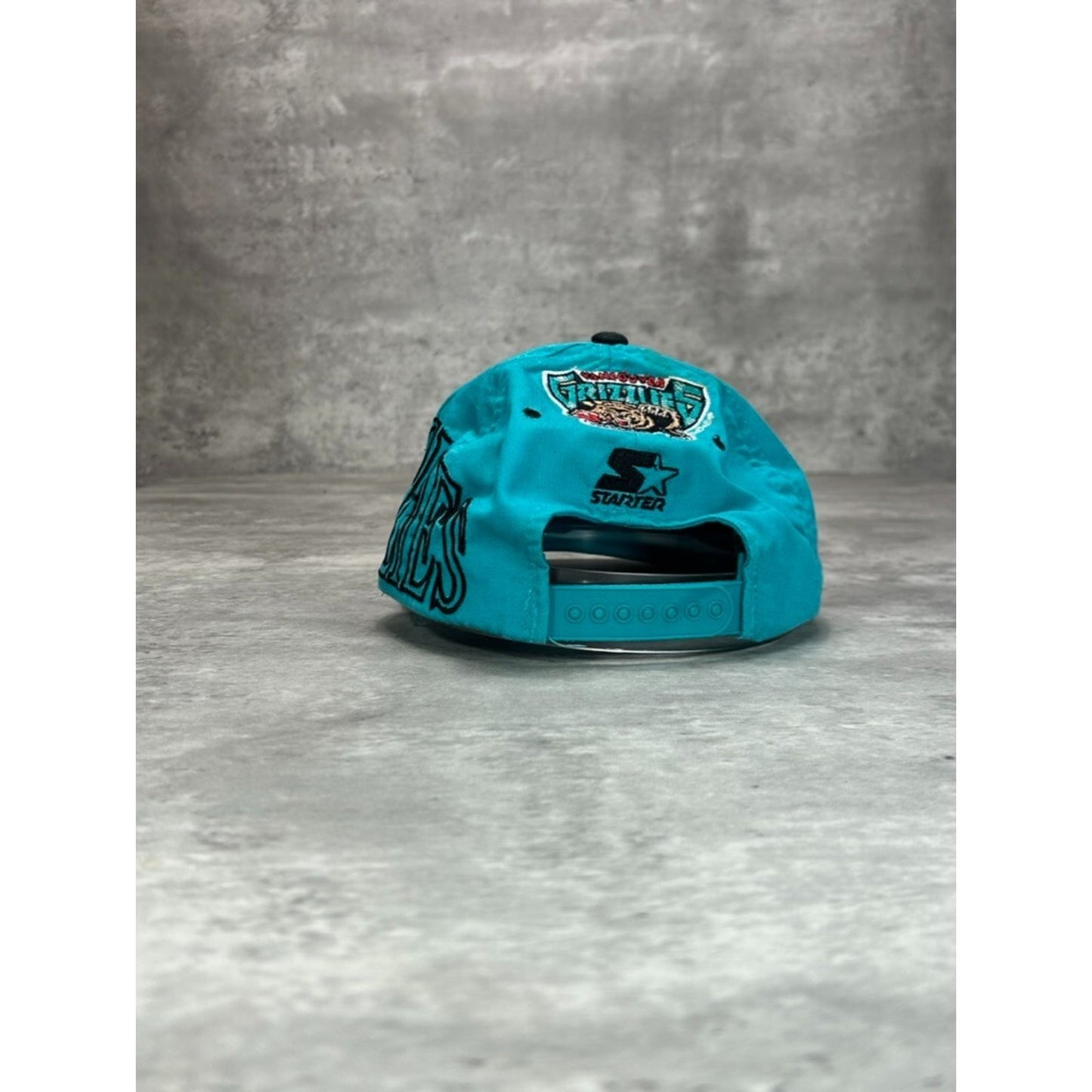 VTG 90s Vancouver Grizzlies NBA Embroidered Logo Basketball Snapback Hat OSFA