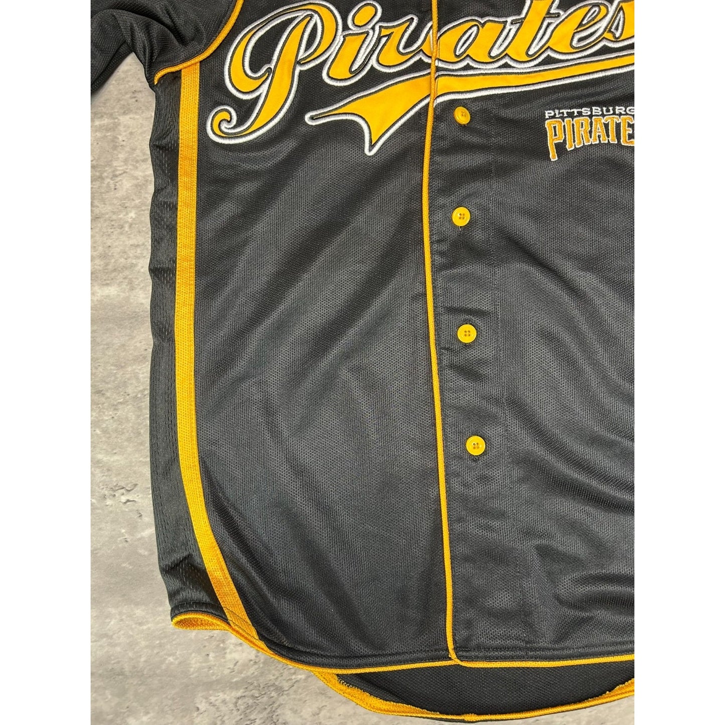 Vintage Pittsburgh Pirates MLB Stitched Tailsweep Spellout Jersey Size Medium