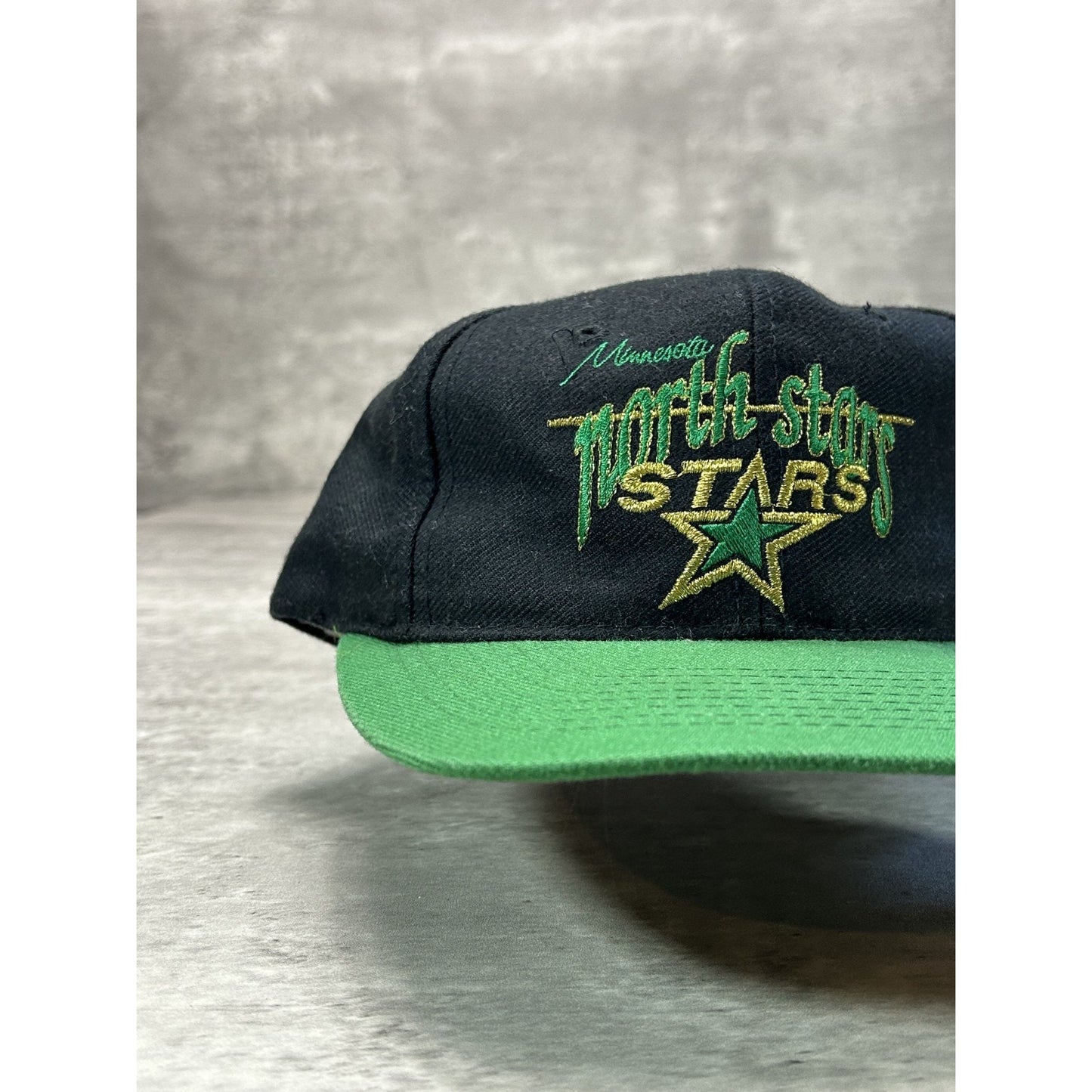 Vintage 90s Minnesota North Stars NHL Embroidered Spellout Snapback Hat OSFA
