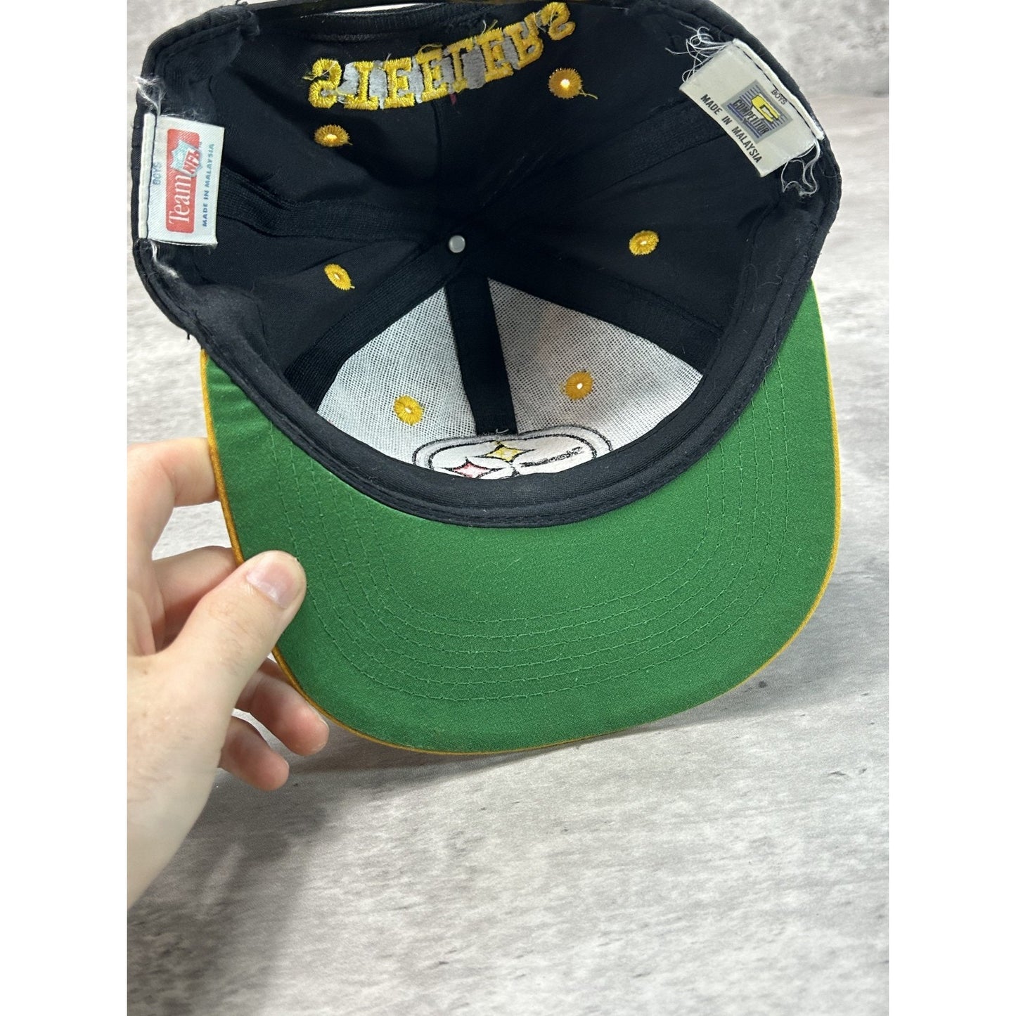 Vintage 90s Pittsburgh Steelers NFL Embroidered Logo Football Snapback Hat YOUTH