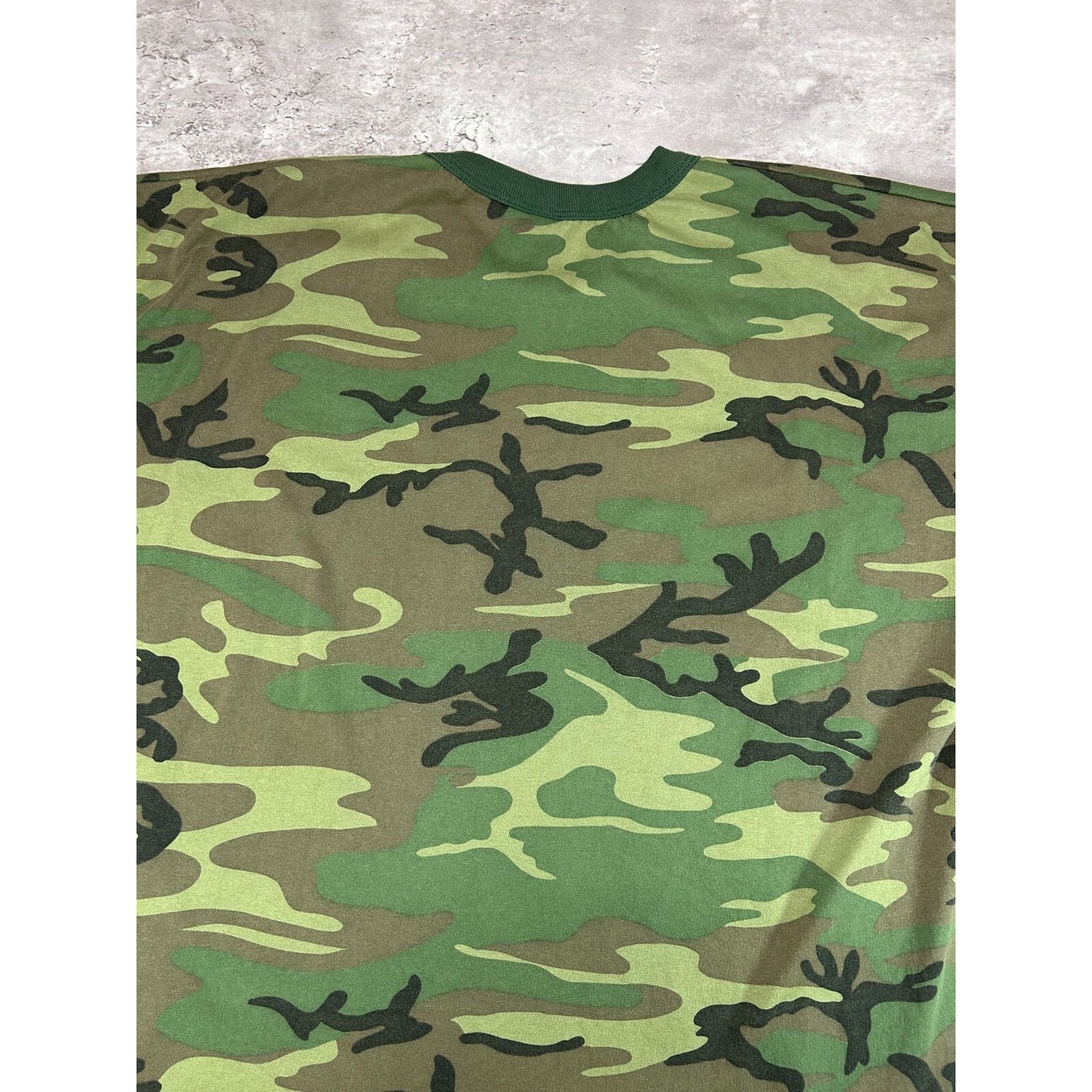 Vintage 80s Woodland Camo Hunting T-Shirt Size XXL
