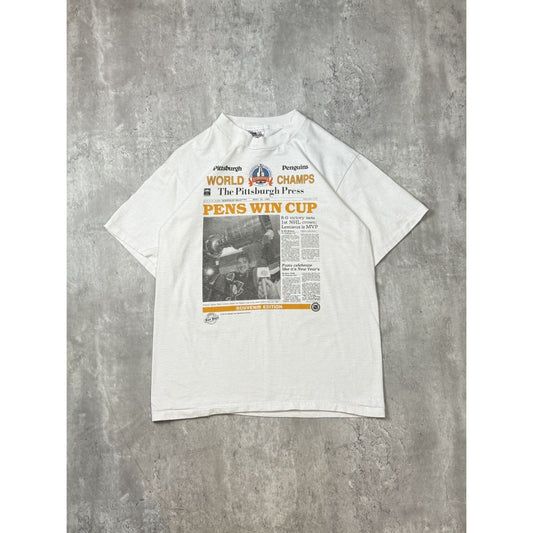 VTG 1991 Pittsburgh Penguins NHL Stanley Cup Champs Newspaper T-Shirt Sz Large